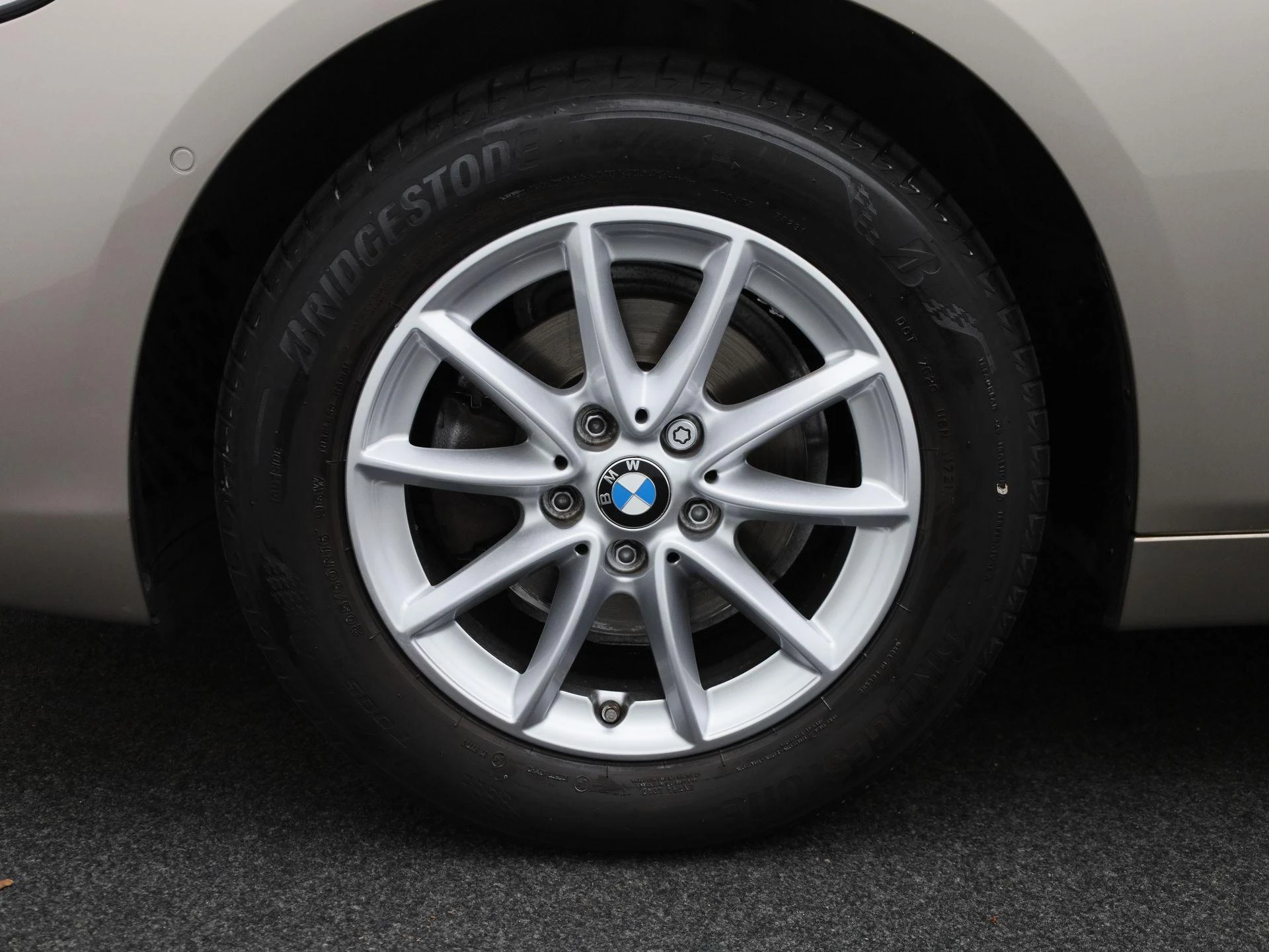 BMW-2 Reeks-image-13