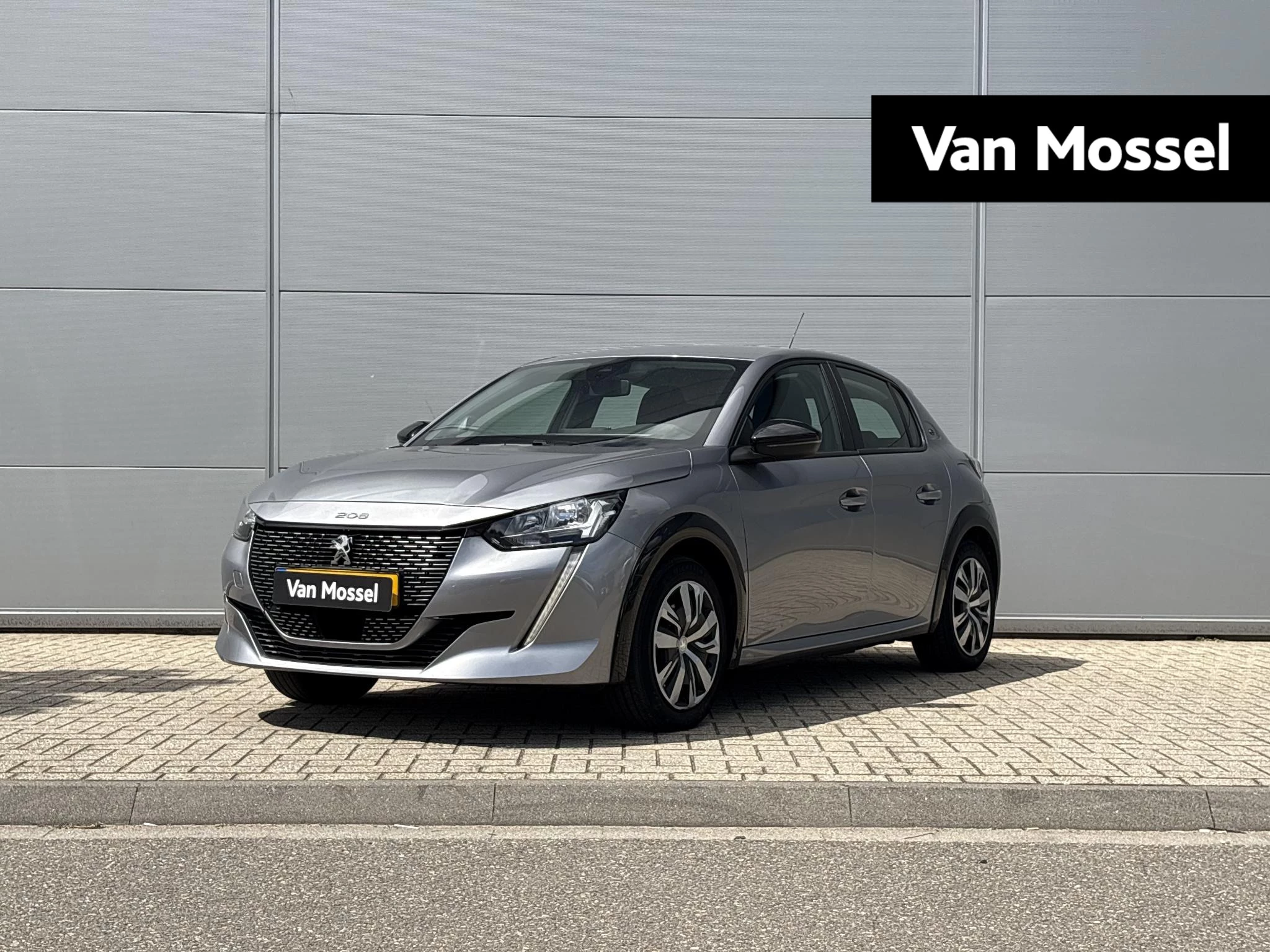 Peugeot-e-208-image-0