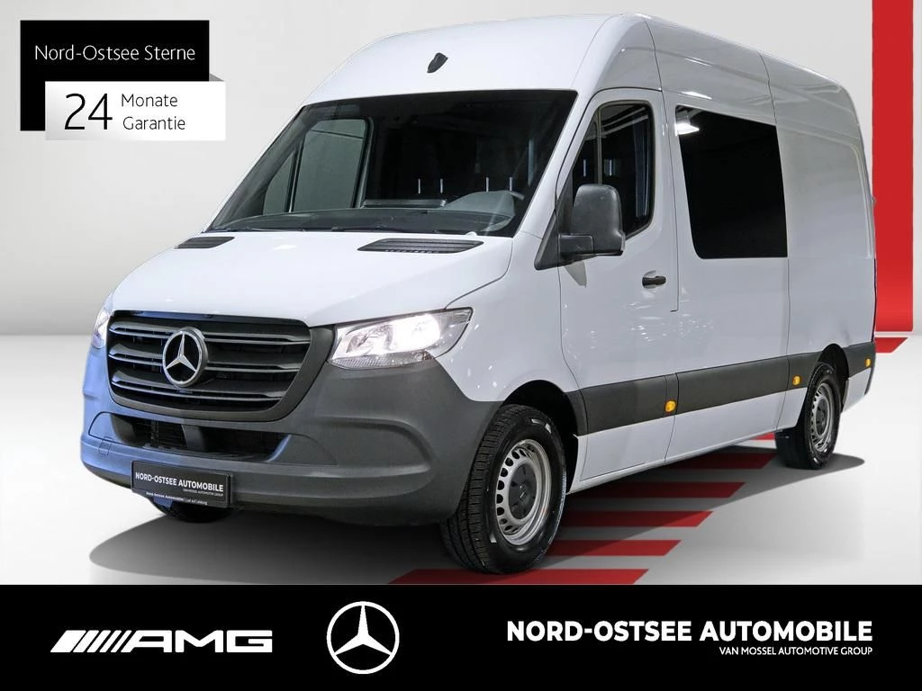Mercedes-Benz-Sprinter-image-0