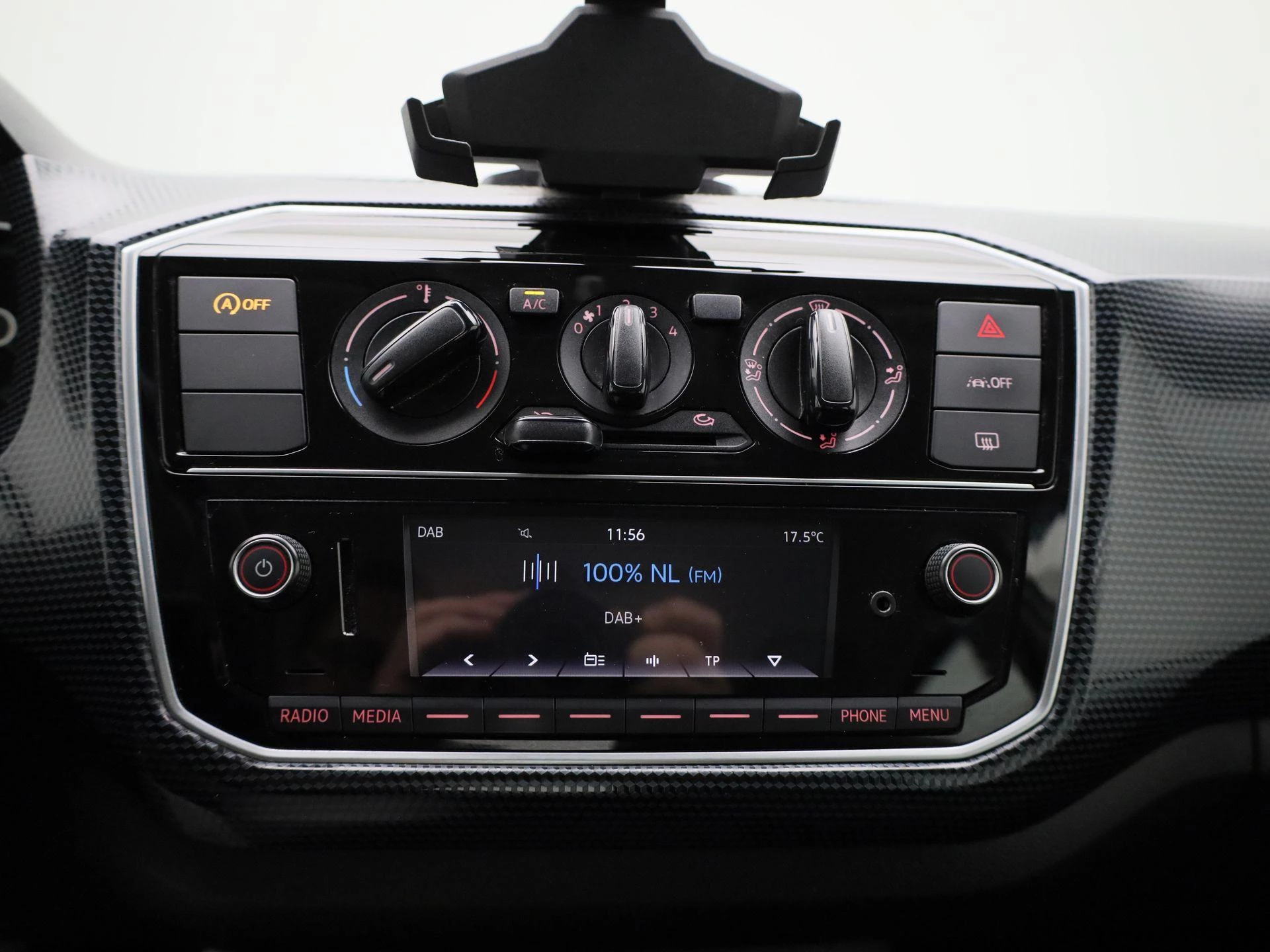 Volkswagen-up!-image-14