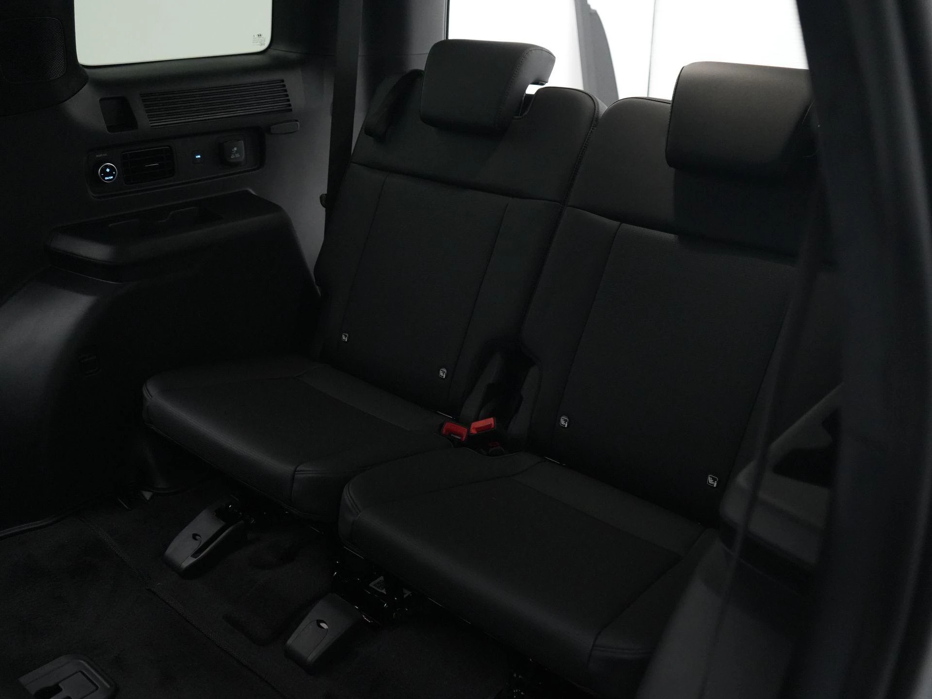 Hyundai-Santa Fe-image-44