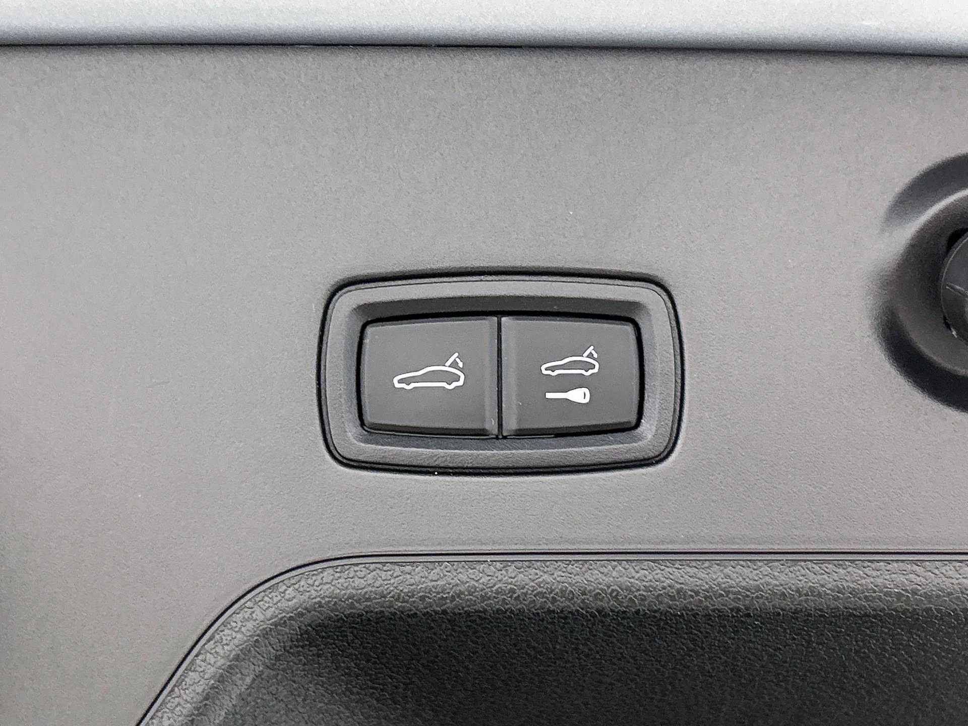 Porsche-Panamera-image-23