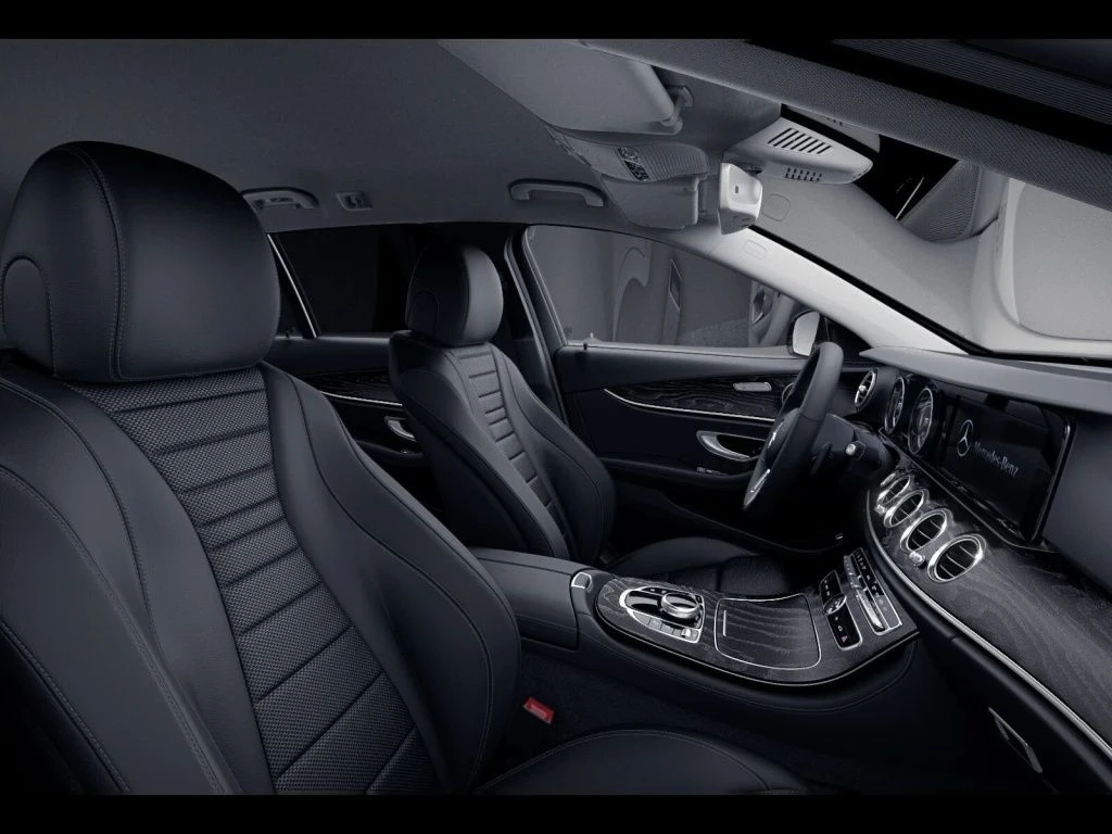 Mercedes-Benz-E-Klasse 220 d-image-9