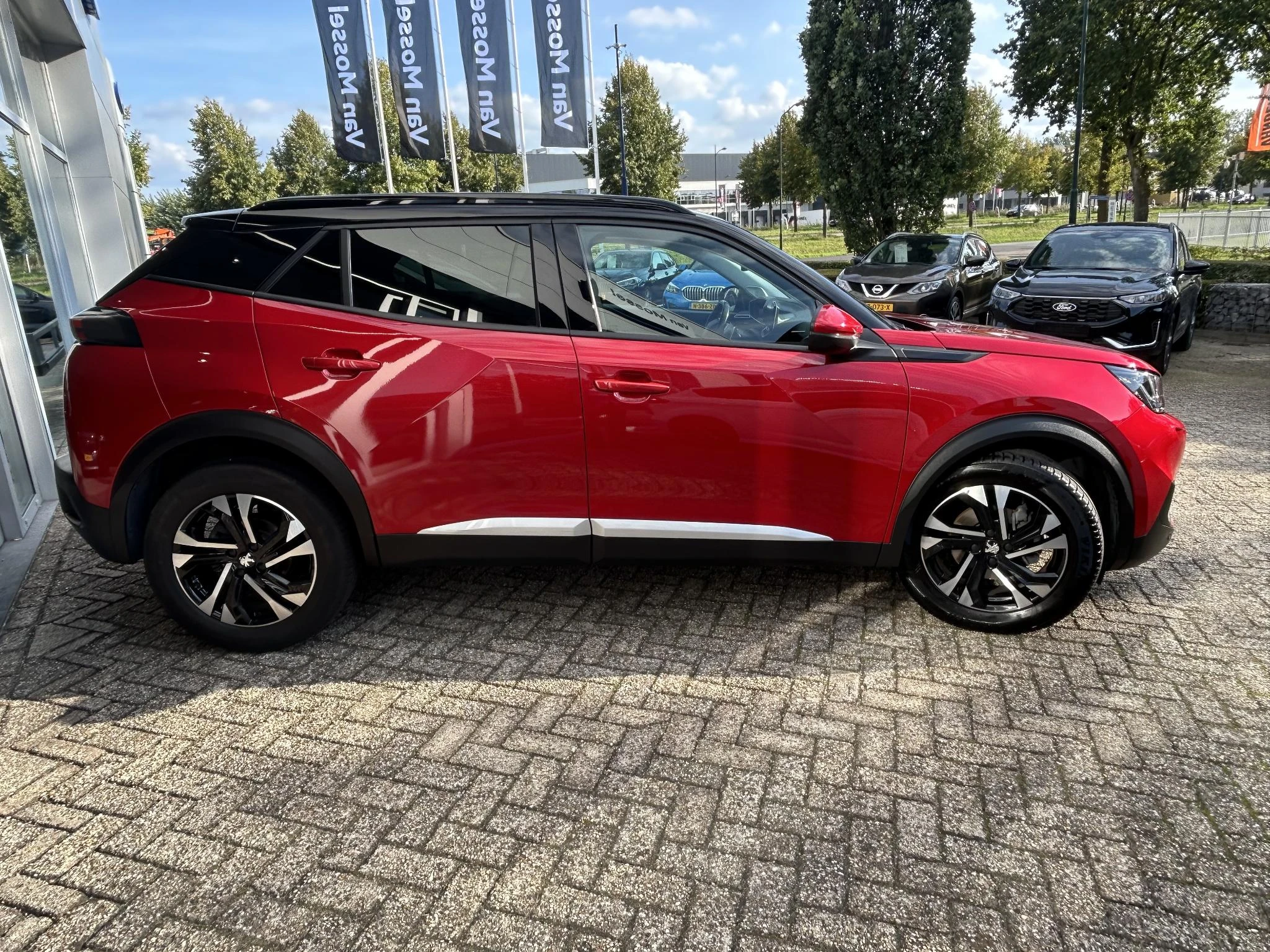 Peugeot-2008-image-5