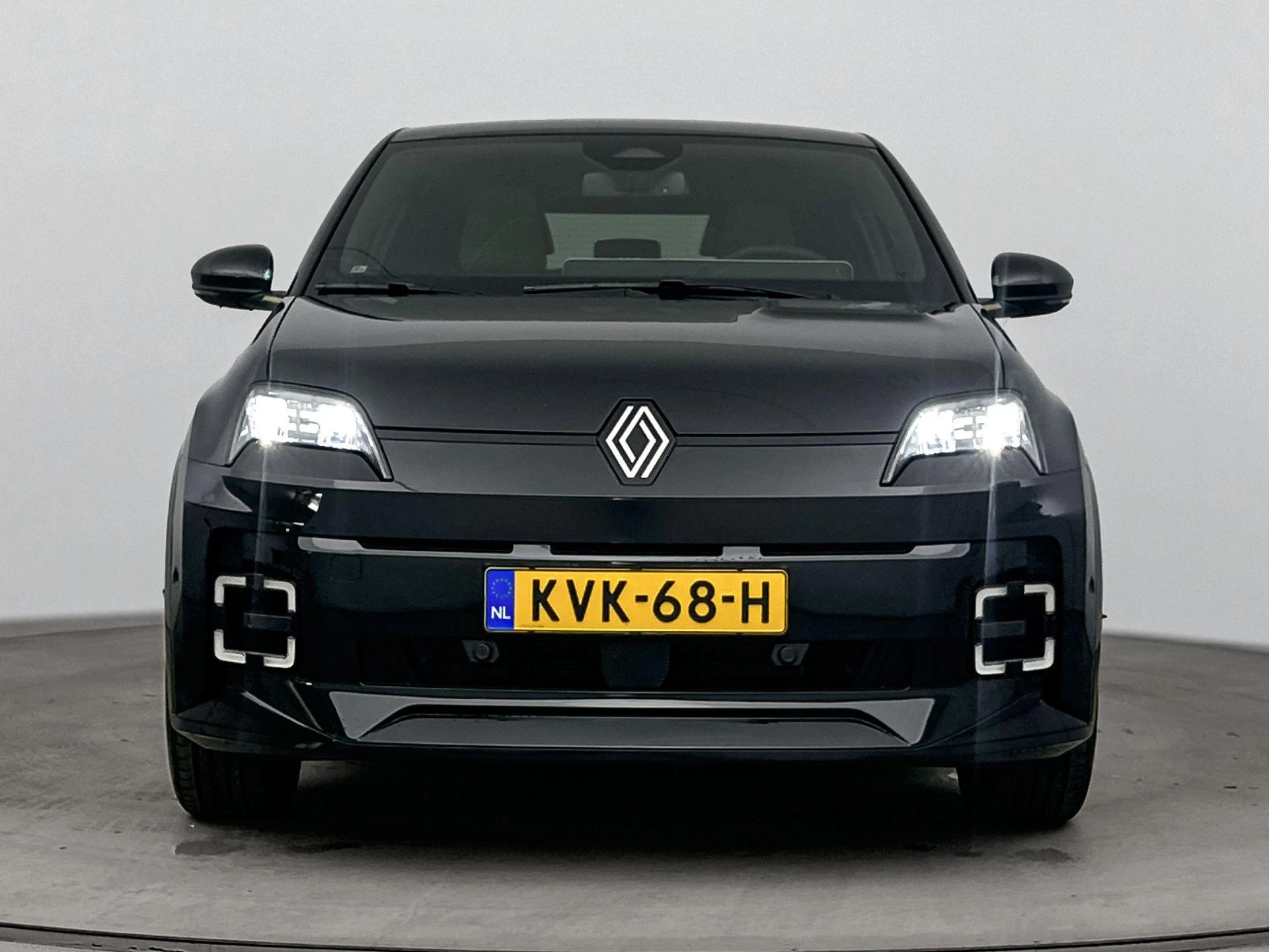 Renault-5-image-4