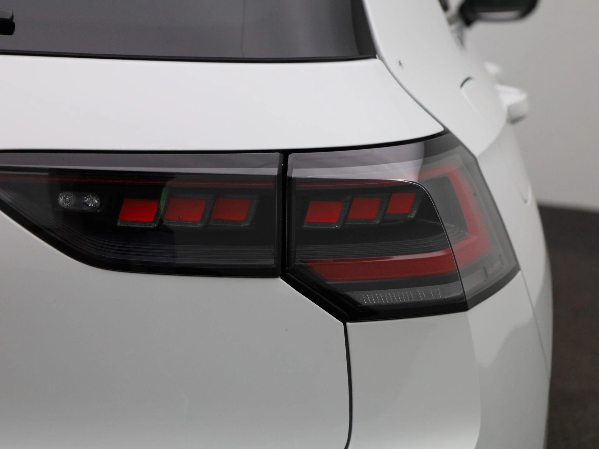 Volkswagen-Golf-image-47