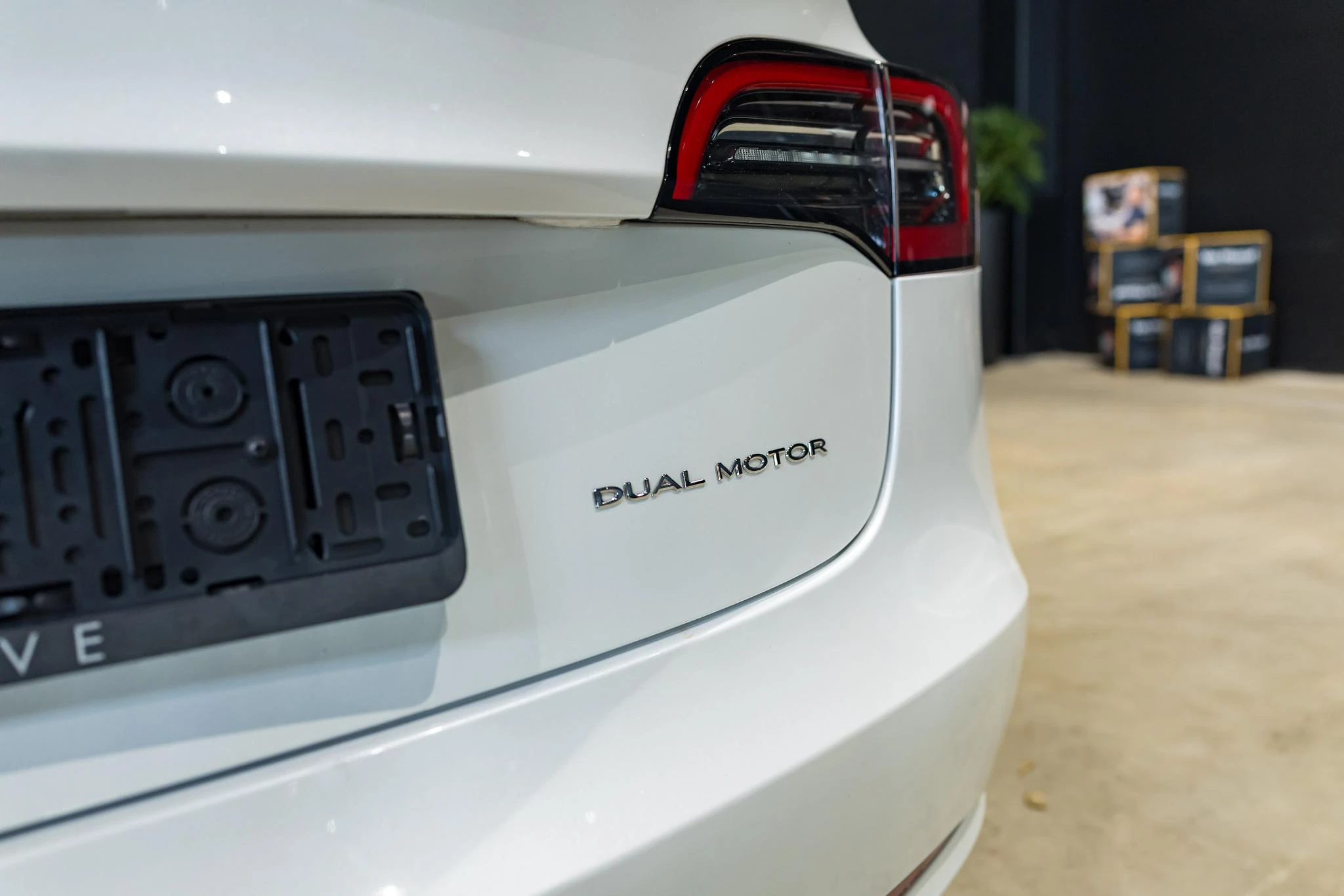 Tesla-Model 3-image-10