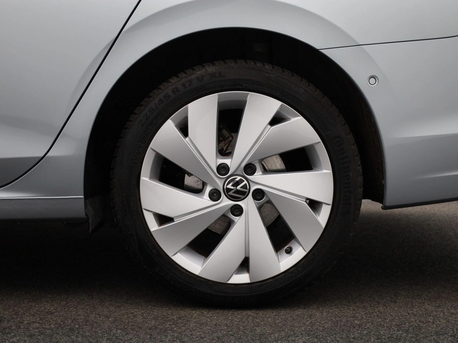 Volkswagen Golf - 13