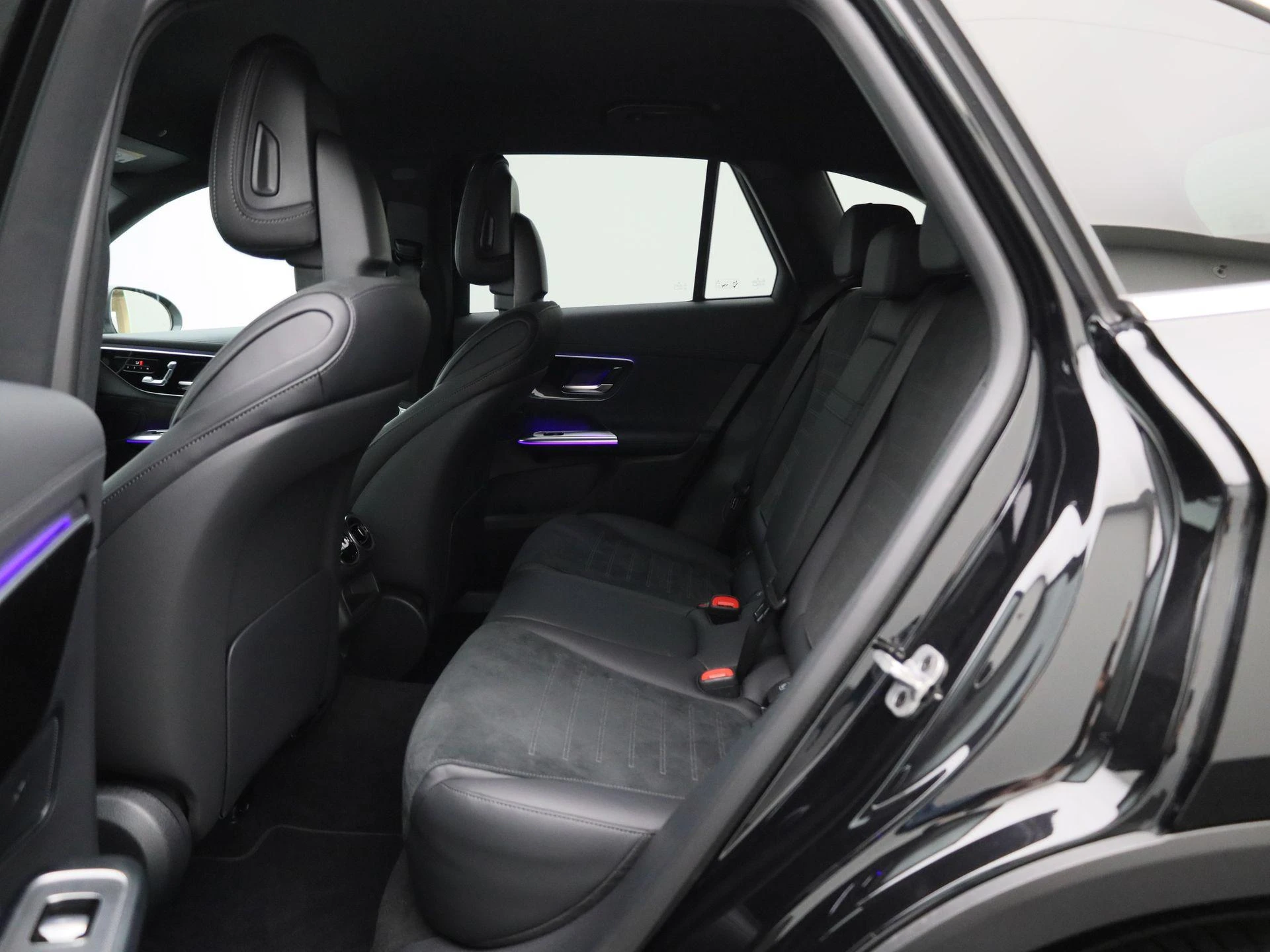 Mercedes-Benz-GLC-image-9