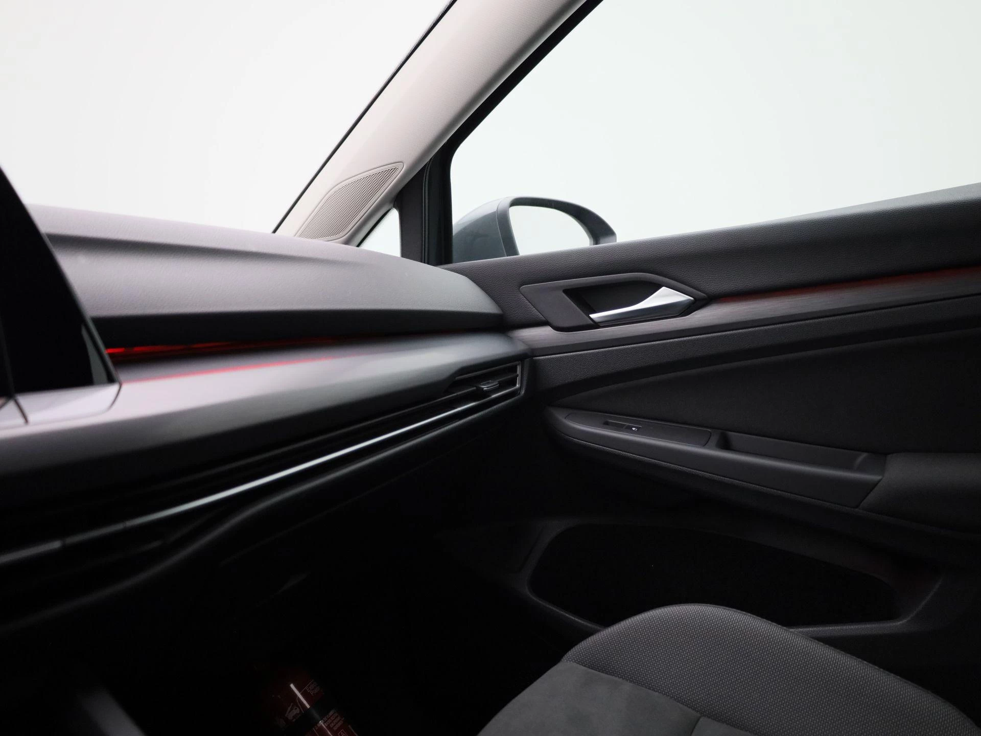 Volkswagen-Golf-image-22