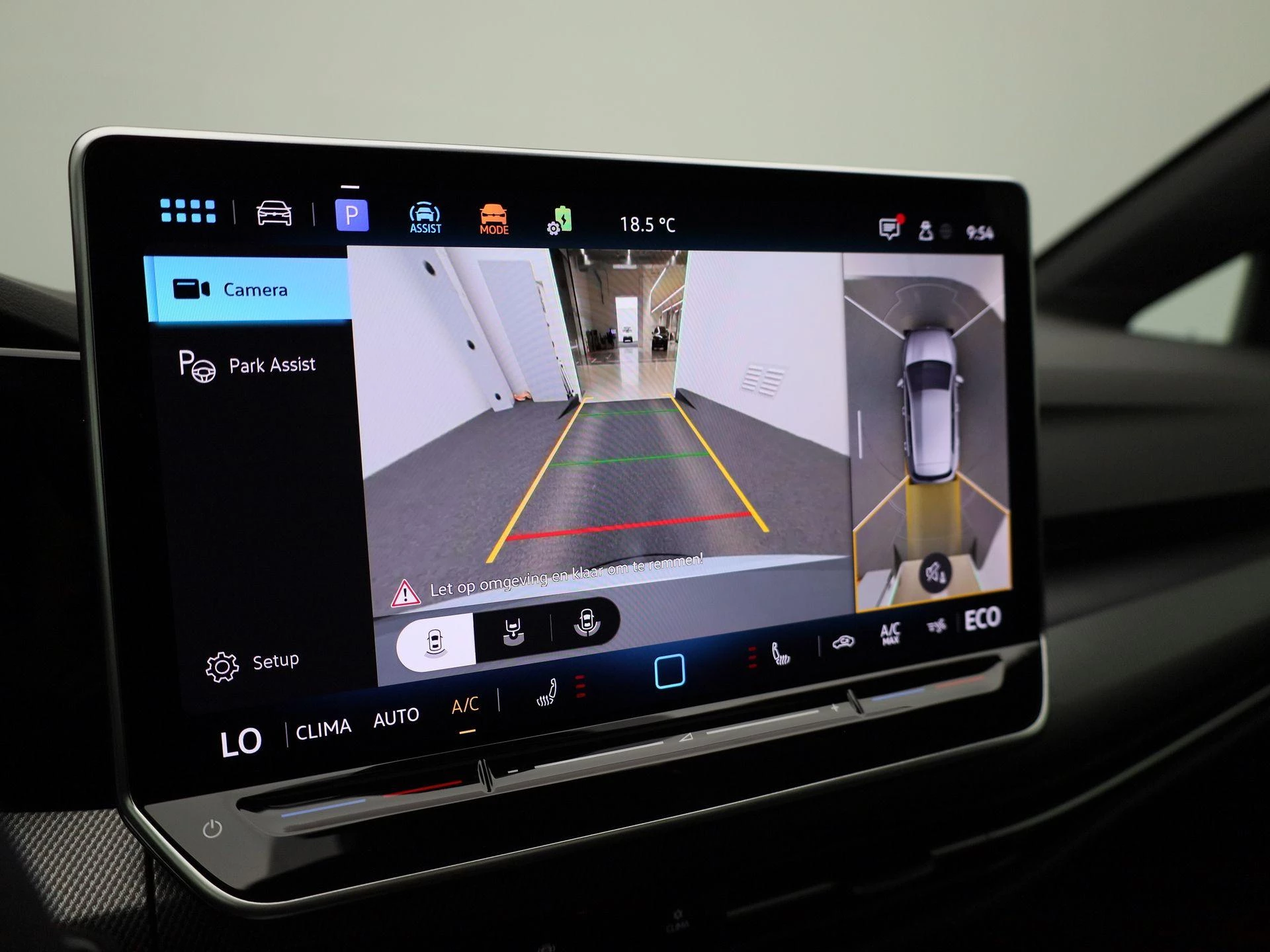 Volkswagen-Golf-image-23