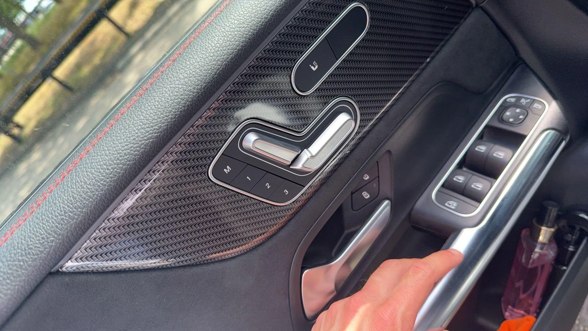 Mercedes-Benz-B-Klasse-image-9