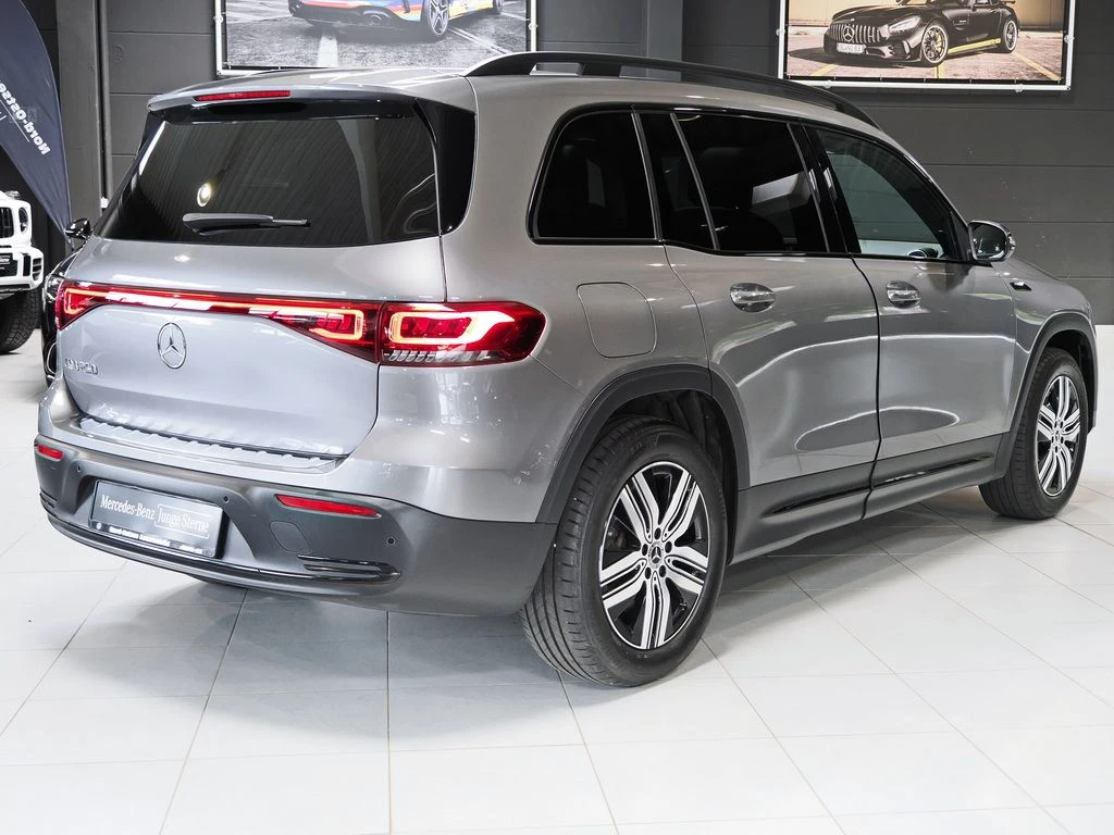 Mercedes-Benz-EQB 250-image-5