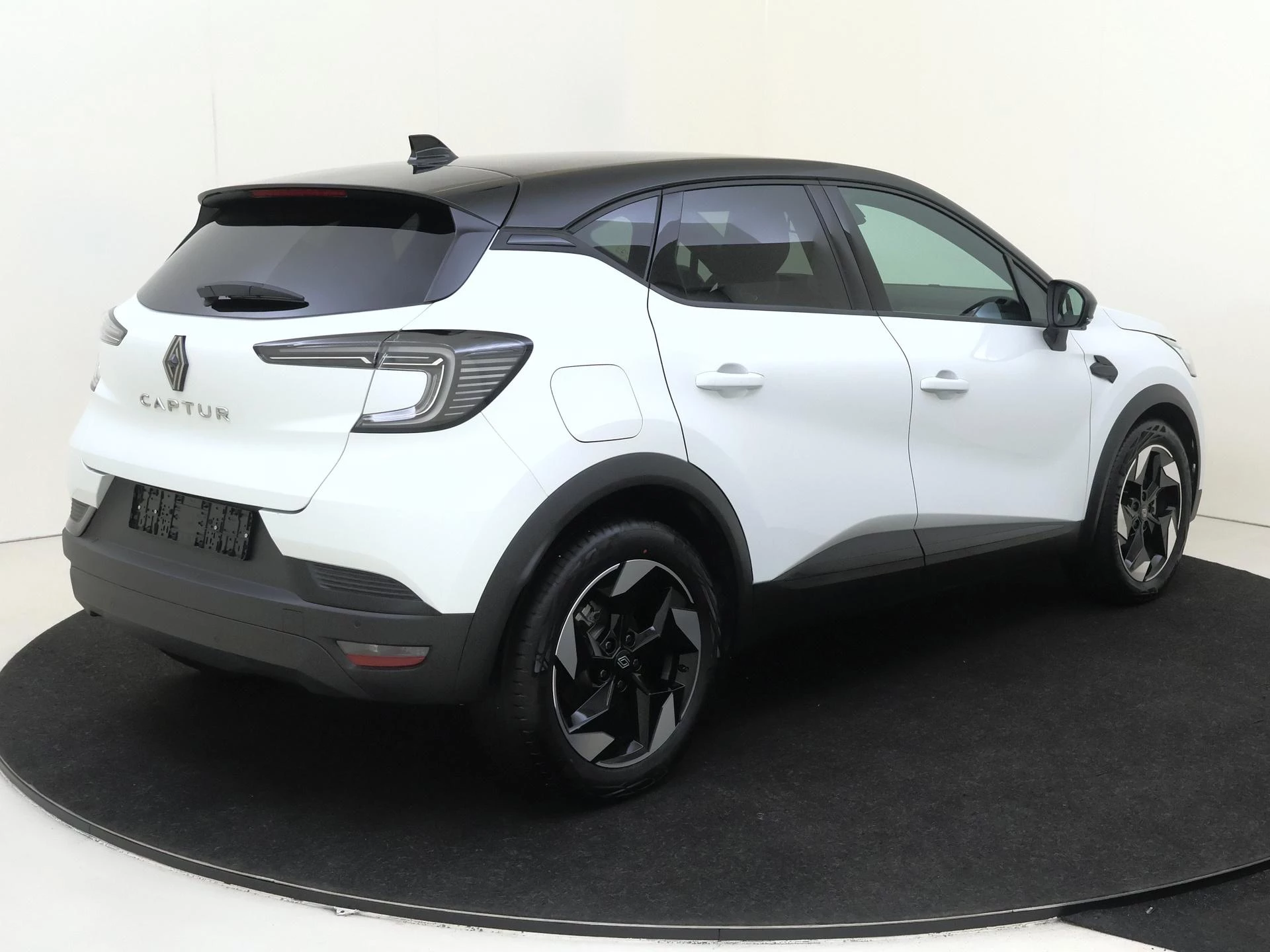 Renault-Captur-image-3