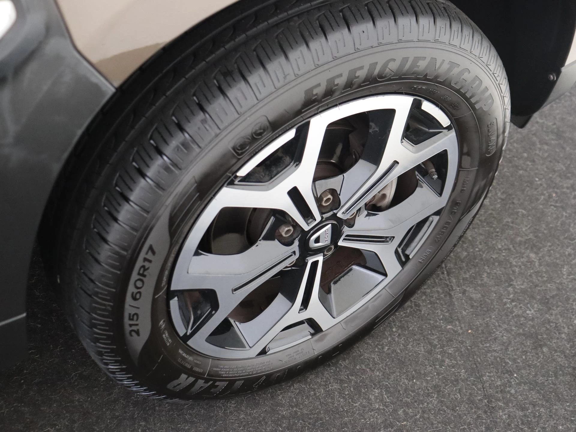 Dacia-Duster-image-9