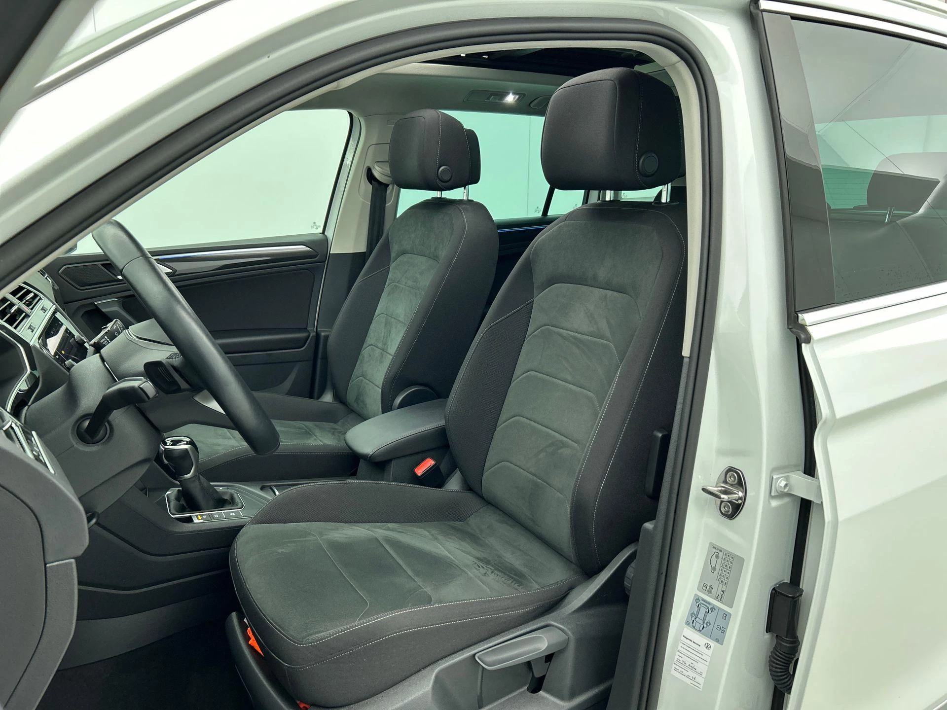 Volkswagen-Tiguan-image-34