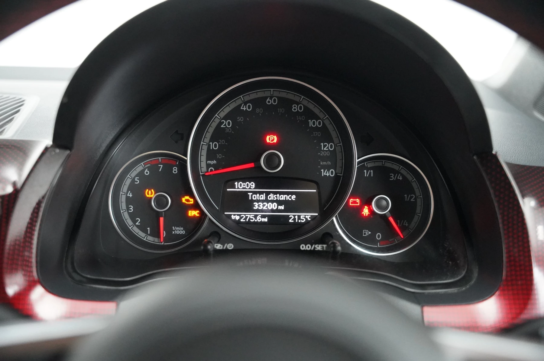 Volkswagen-up!-image-7