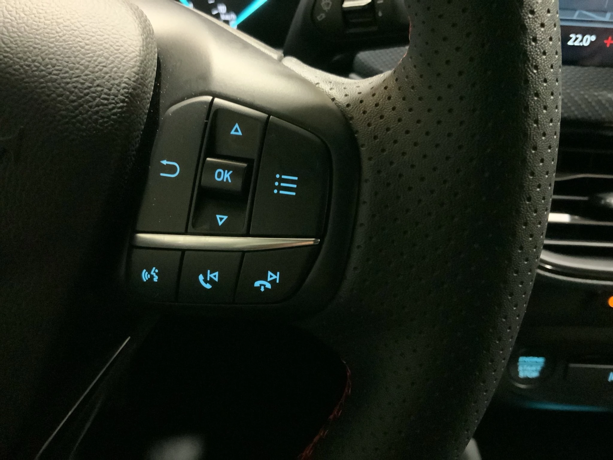Ford Focus ST-Line Turnier Aut.*ACC*KAM*NAVI*LED*WINTER-PKT.