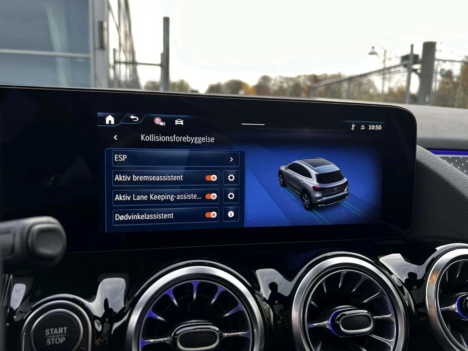 Mercedes-Benz-EQA-image-18