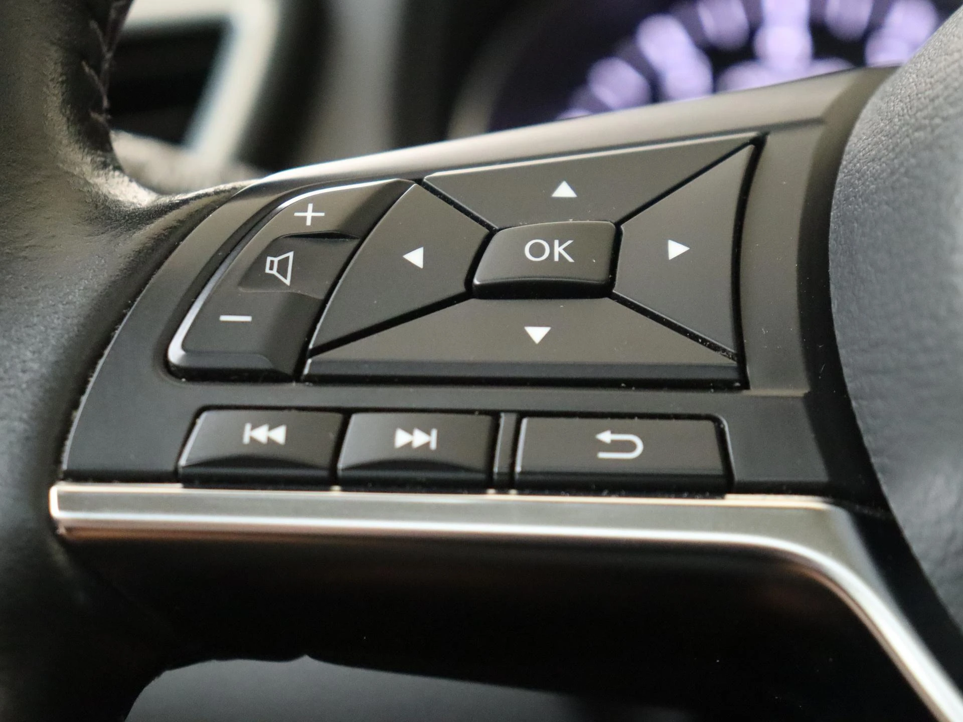 Nissan-QASHQAI-image-11