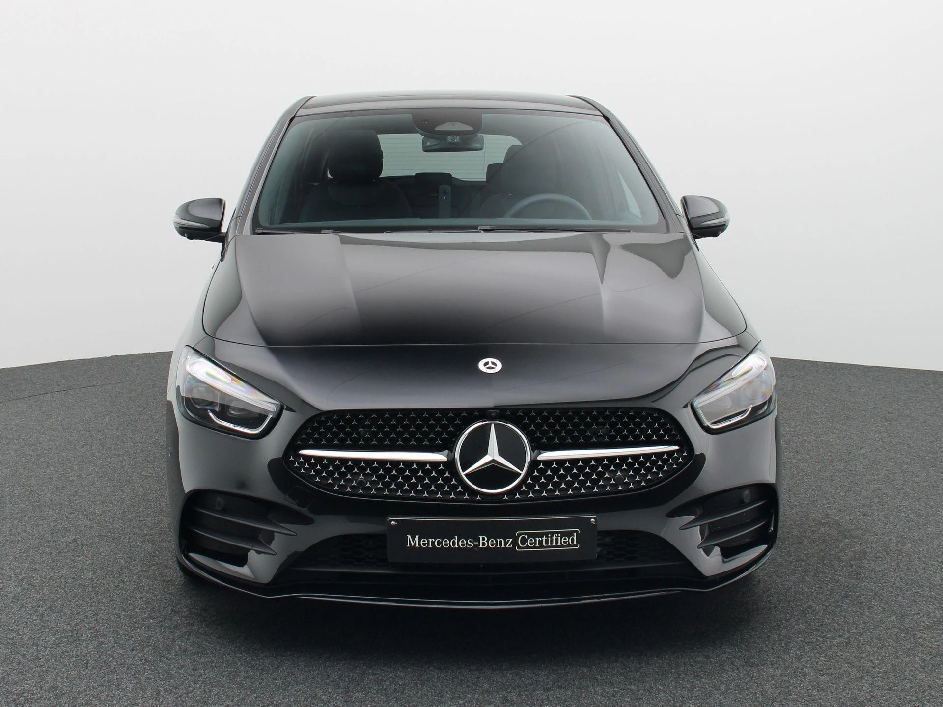Mercedes-Benz B-Klasse 220 4MATIC AMG Line + PREMIUM PLUS PACK + CARPLAY + PANO +