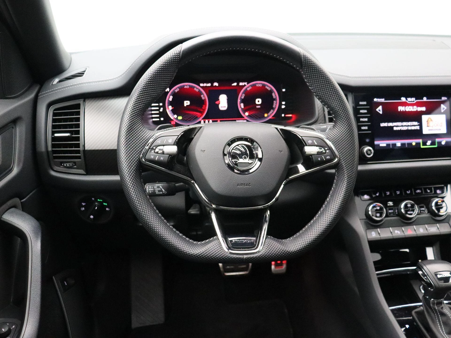Škoda Kodiaq 1.5 TSI DSG Sportline + 5-ZIT + PANORAMISCH DAK + TREKHAAK +