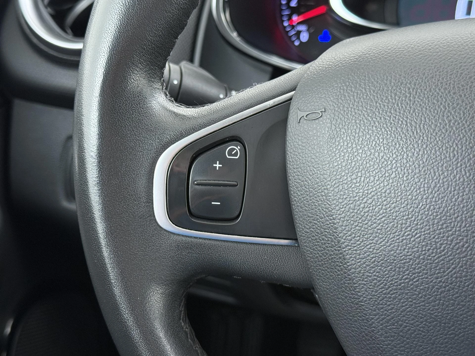 Renault-Clio-image-14