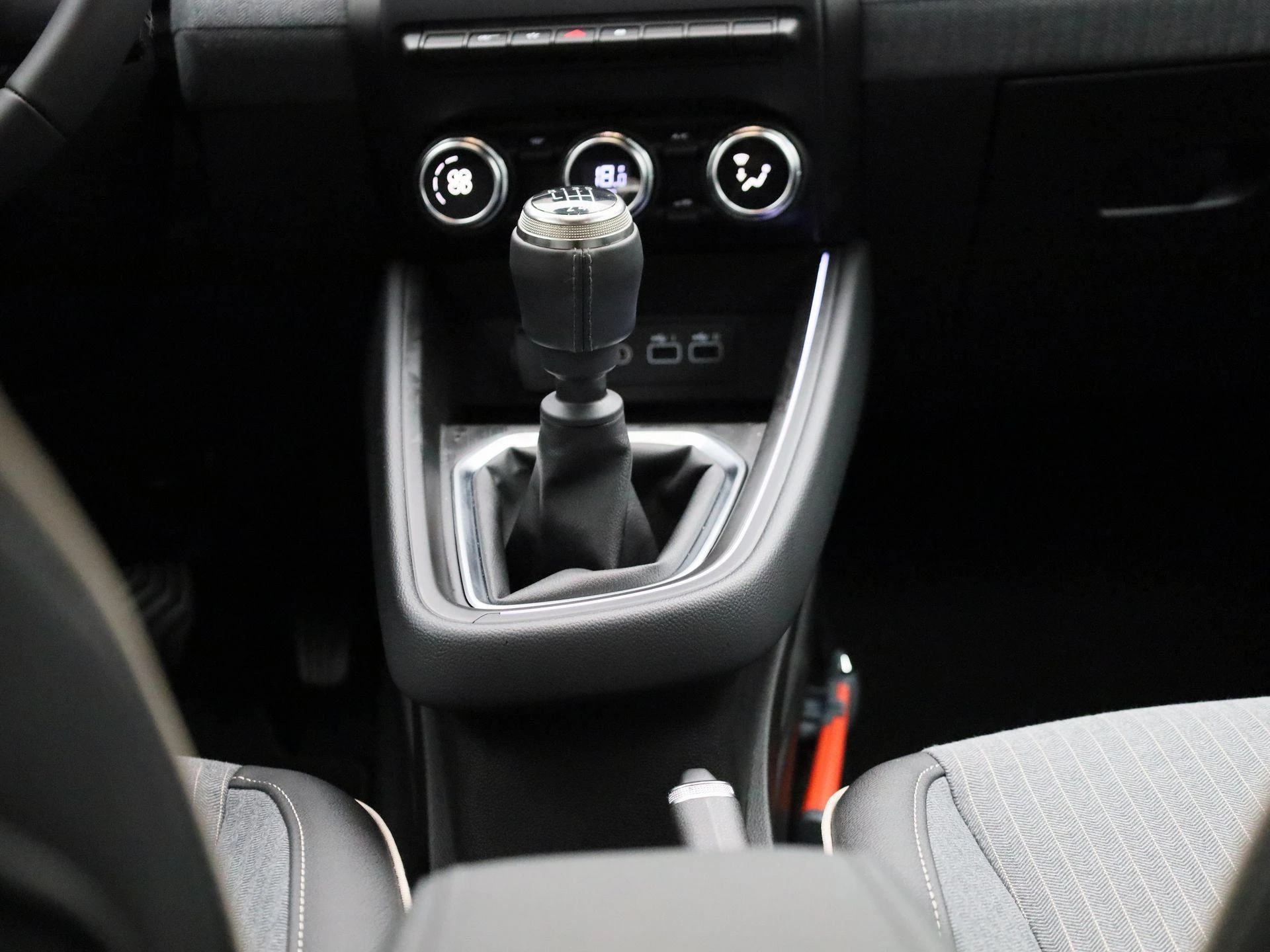 Renault Clio - 10