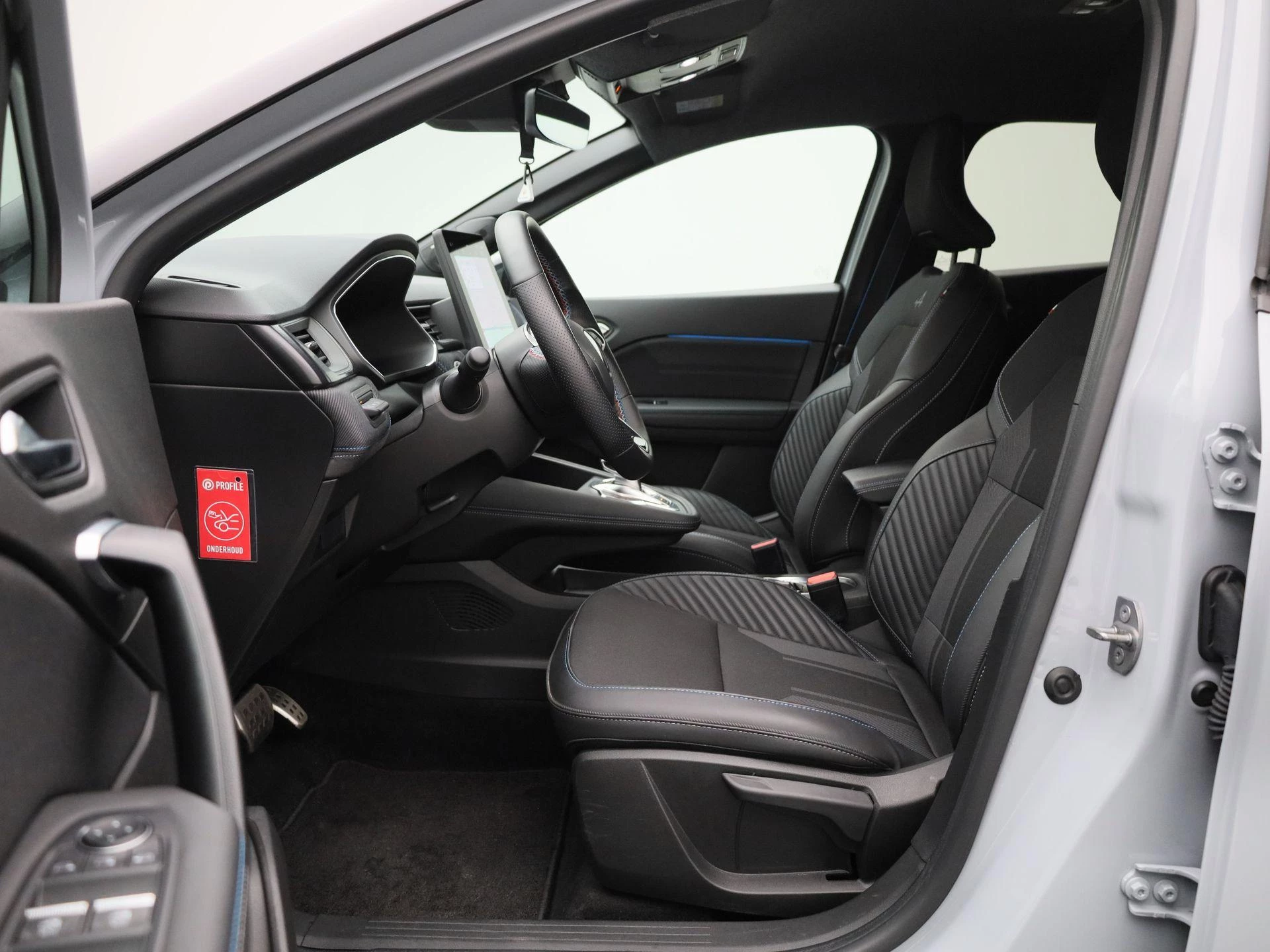 Renault-Captur-image-12