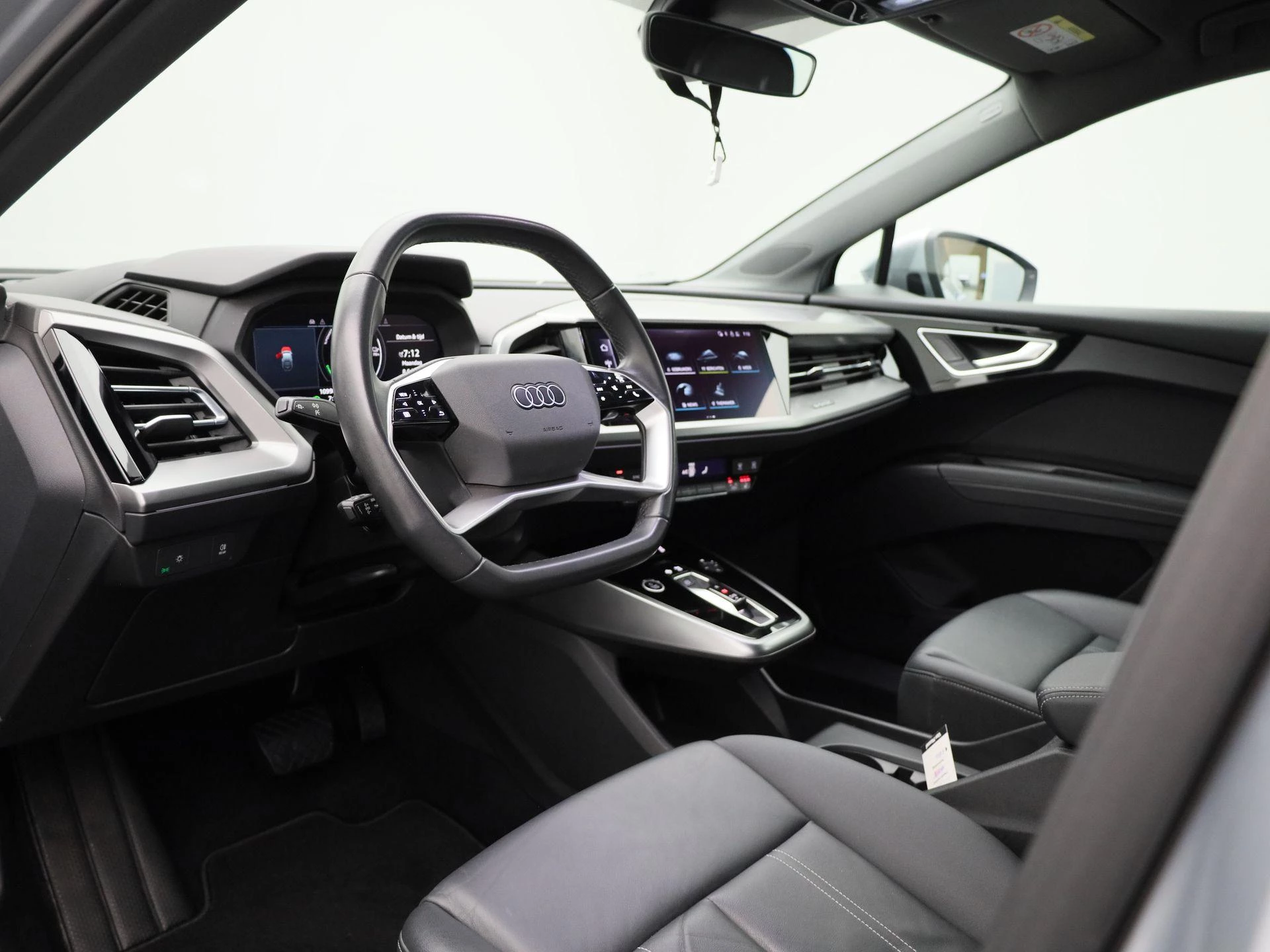 Audi-Q4 Sportback e-tron-image-33
