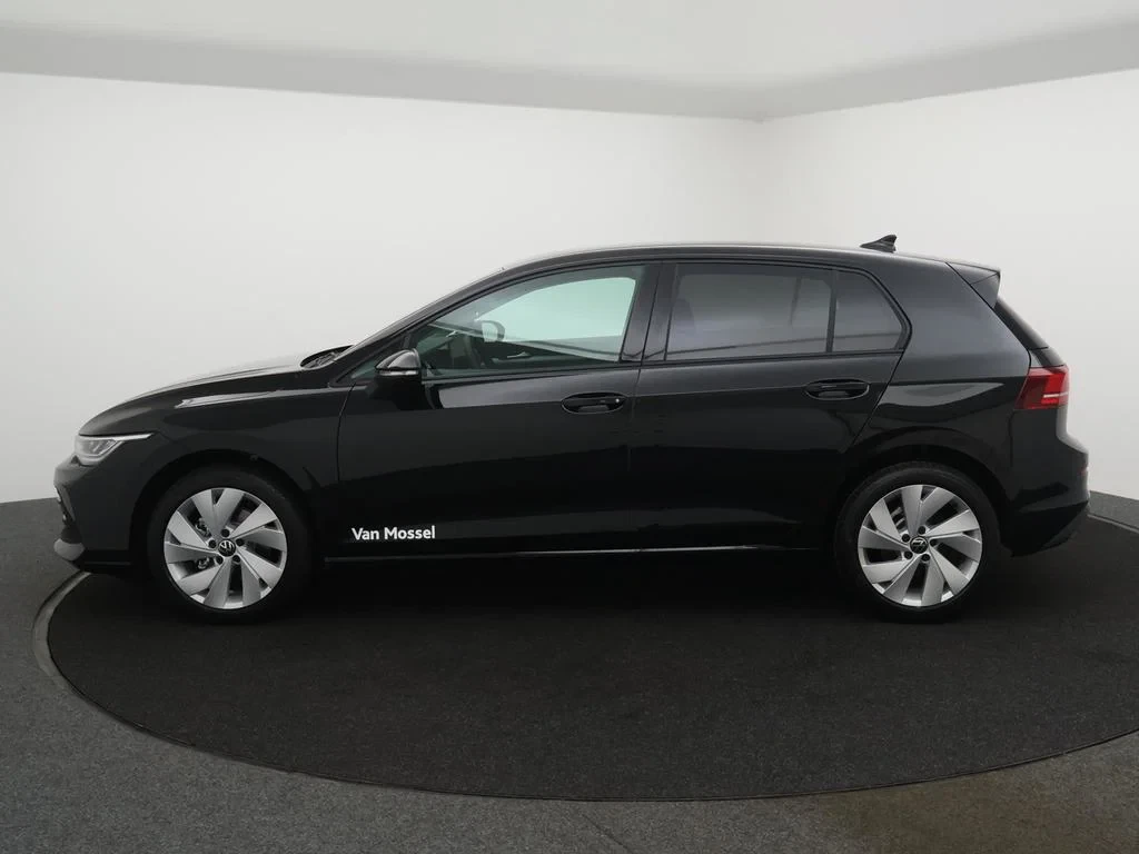 Volkswagen-Golf-image-24