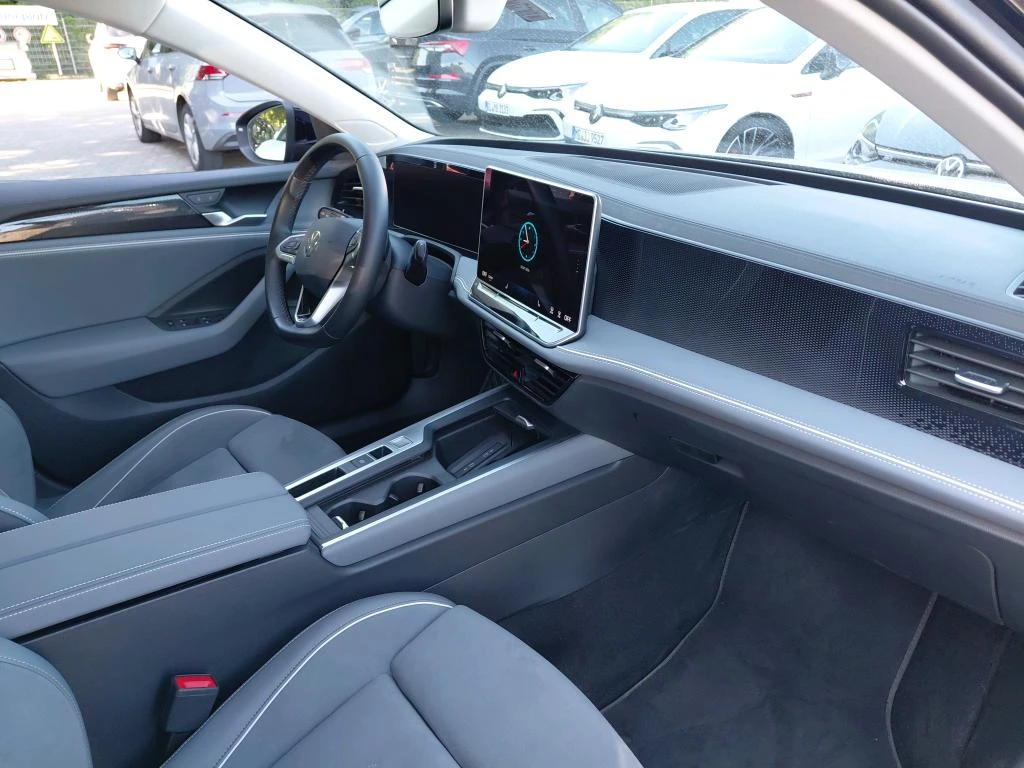Volkswagen-Passat-image-3