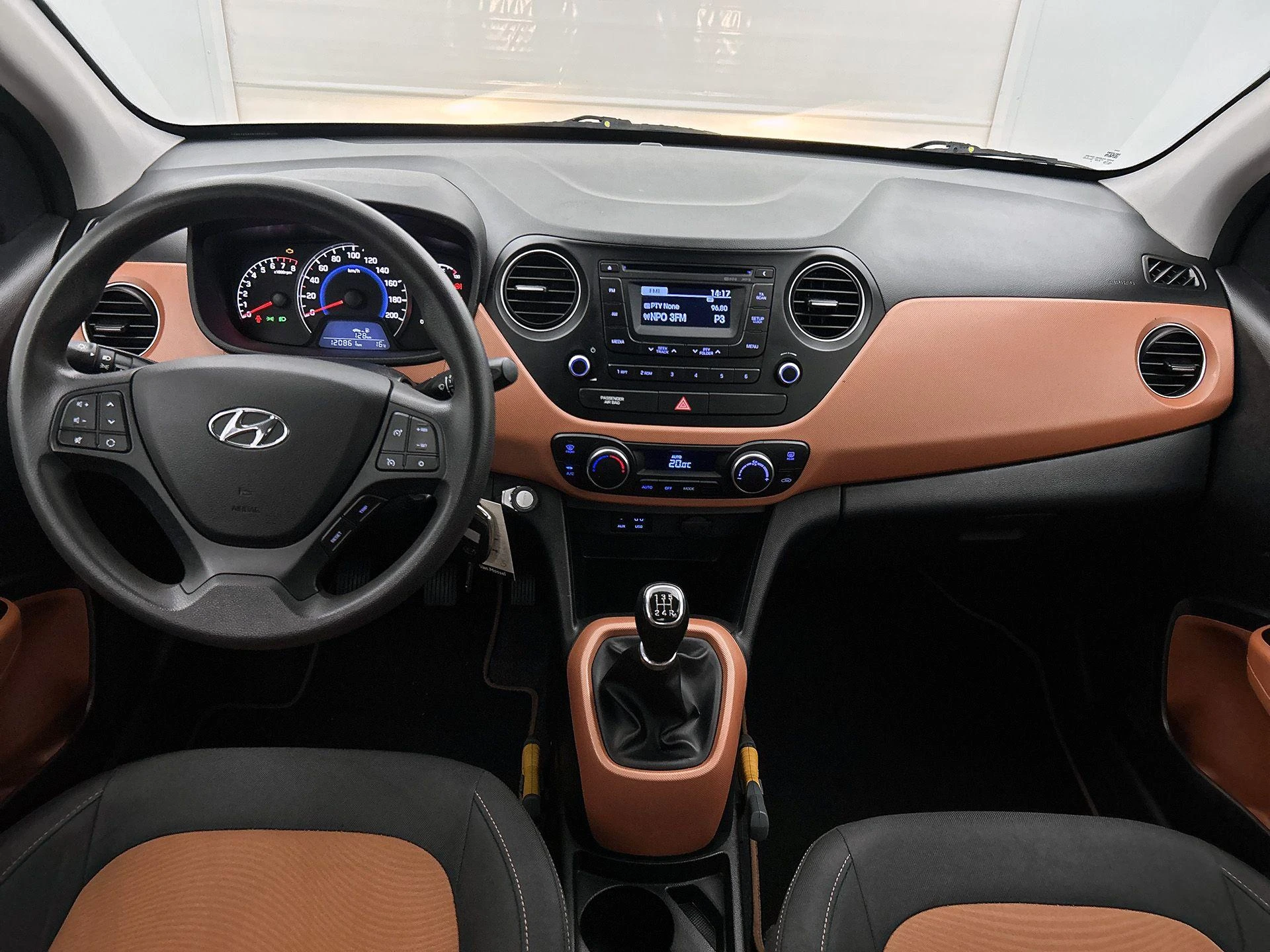 Hyundai-i10-image-19