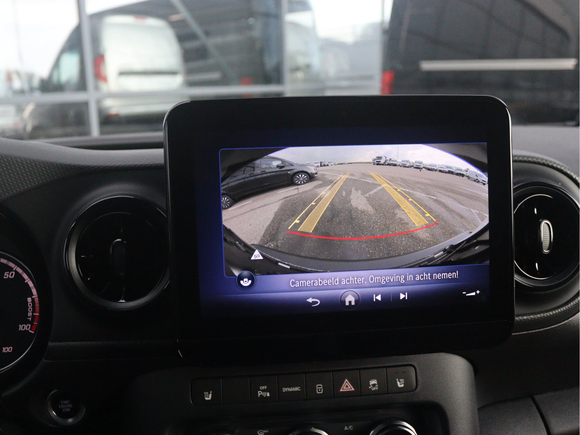 Mercedes-Benz-eCitan-image-8