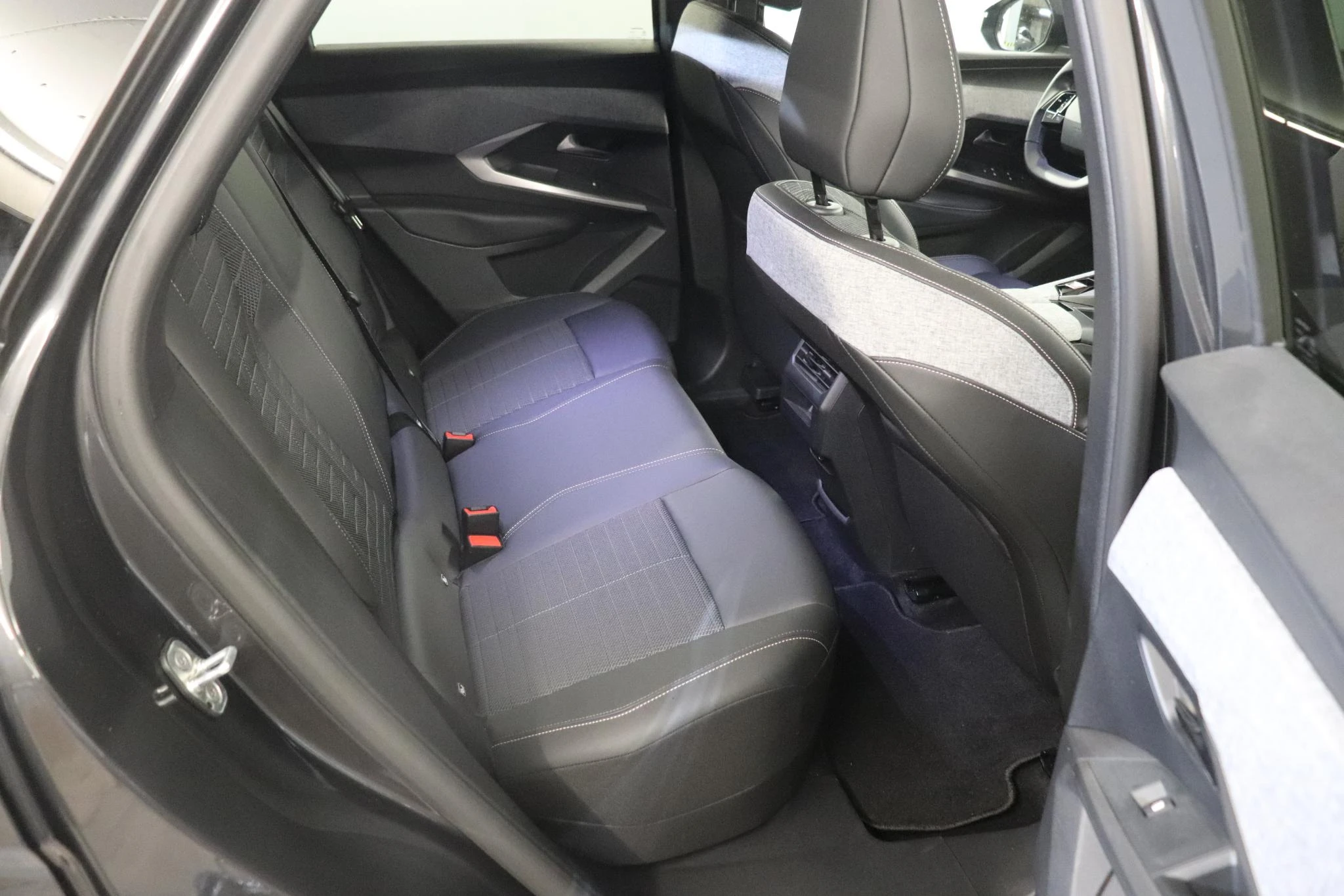 Peugeot-e-3008-image-5
