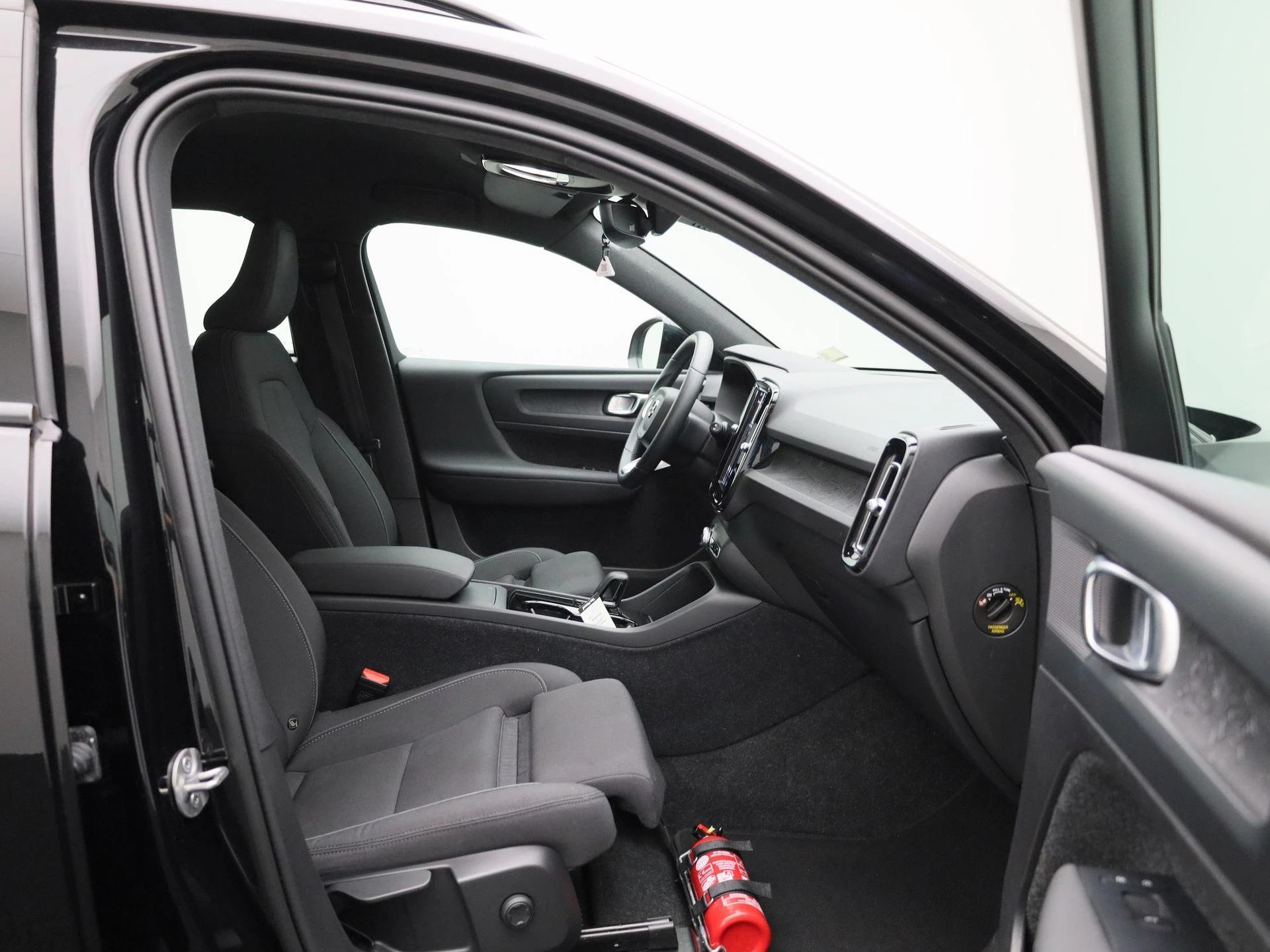 Volvo-XC40-image-32