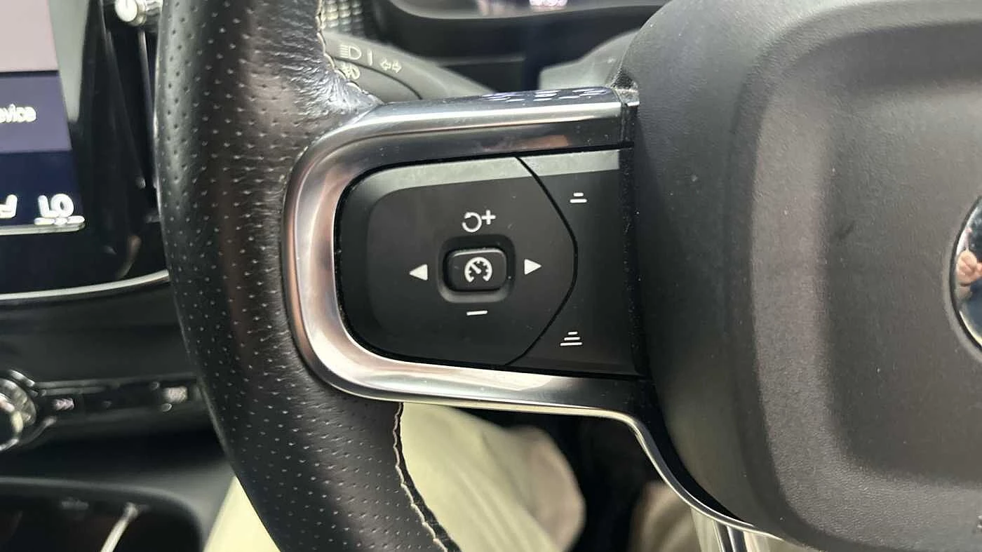 Volvo-XC40-image-16