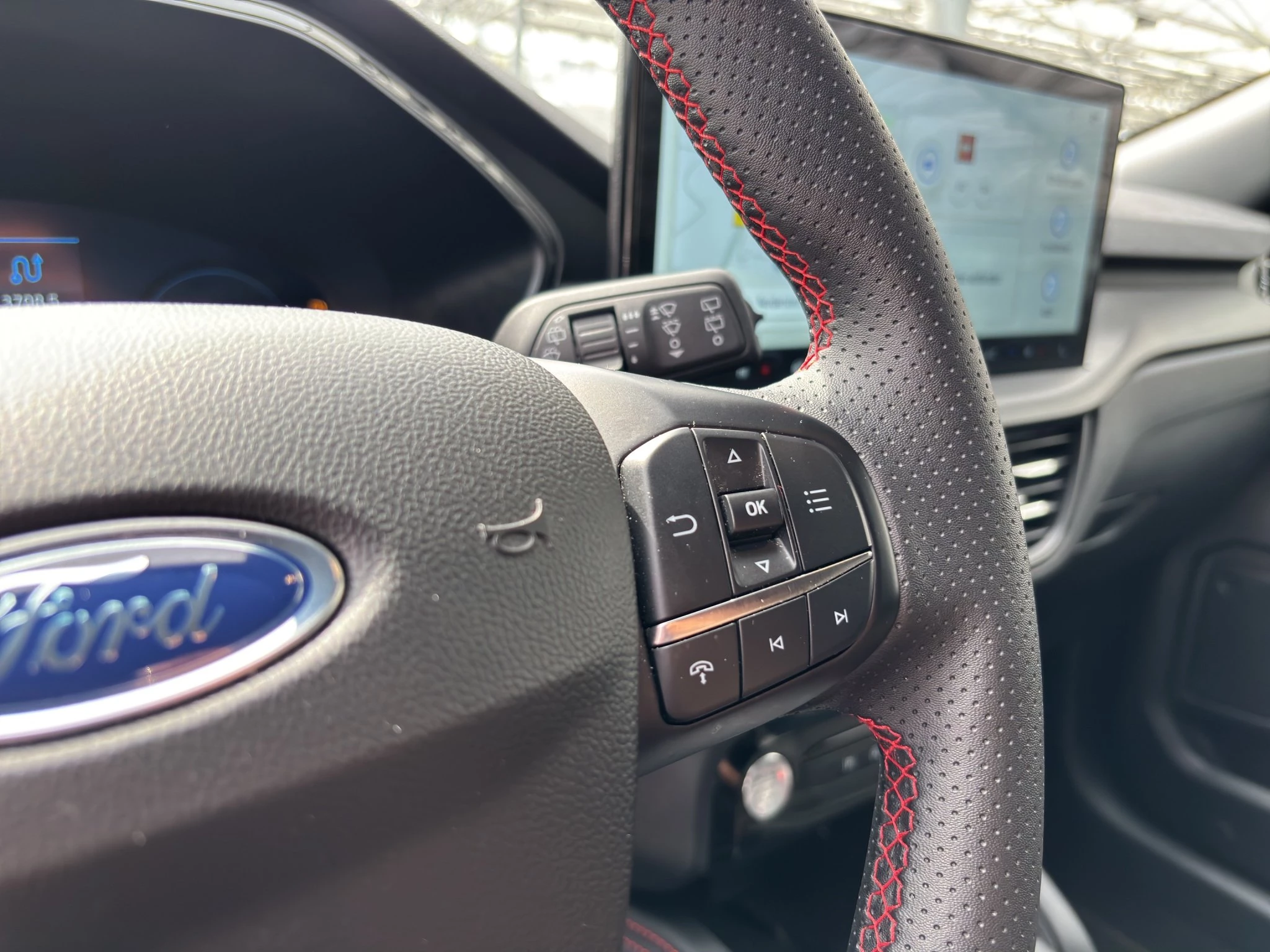 Ford Kuga ST-Line Aut.*KAM*LED-MATRIX*NAVI*GRA*WINTER-PKT.
