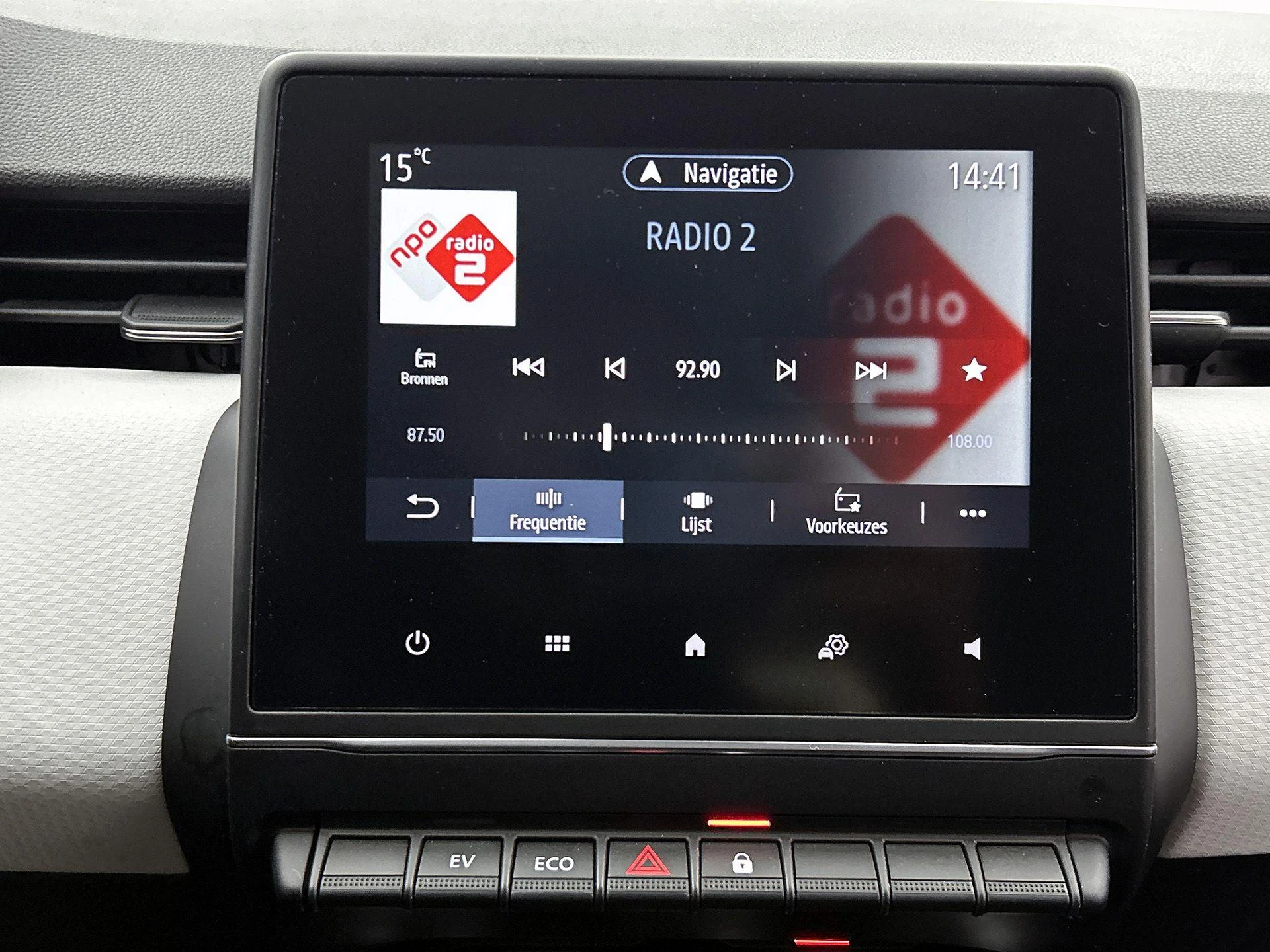 Renault-Clio-image-6