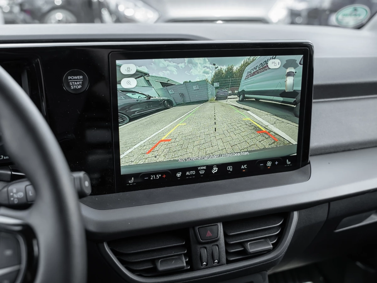 Ford-Transit Courier-image-10