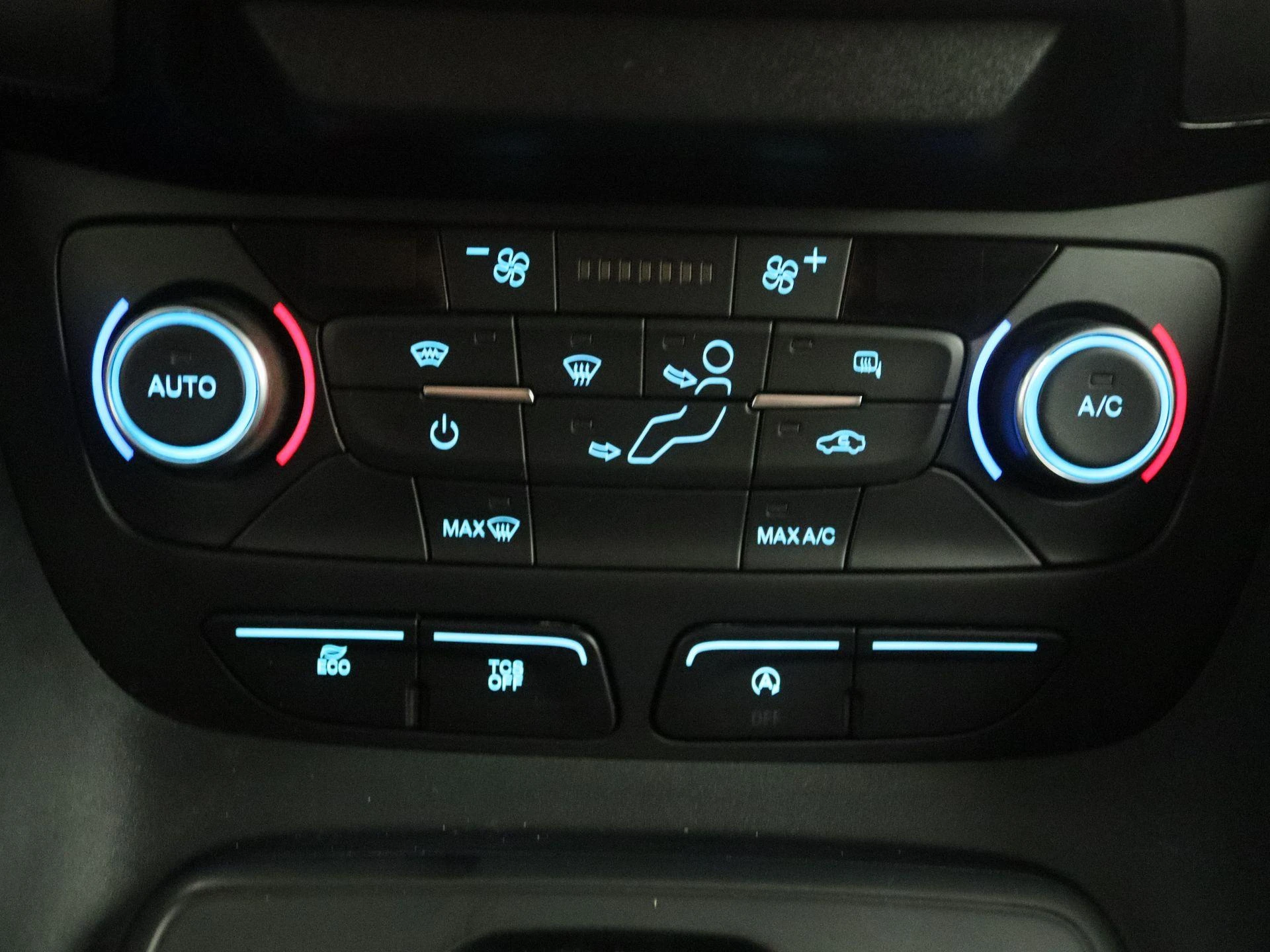 Ford-Transit Connect-image-9