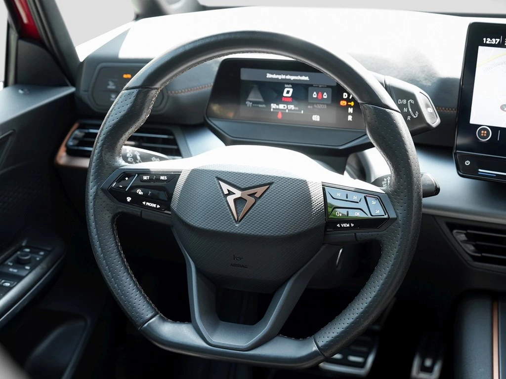 CUPRA Born 150 kW Wärmepumpe, Pano., RFK, Keyless, Navi., ACC,