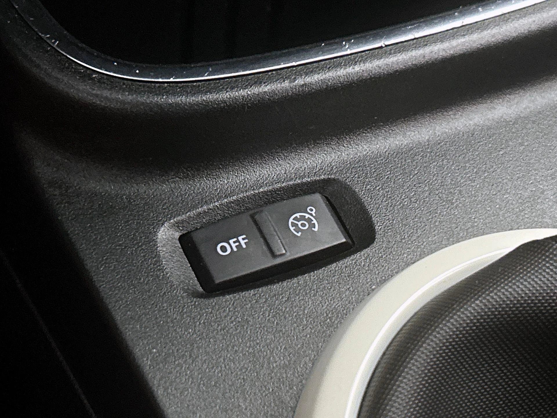 Renault-Twingo-image-6