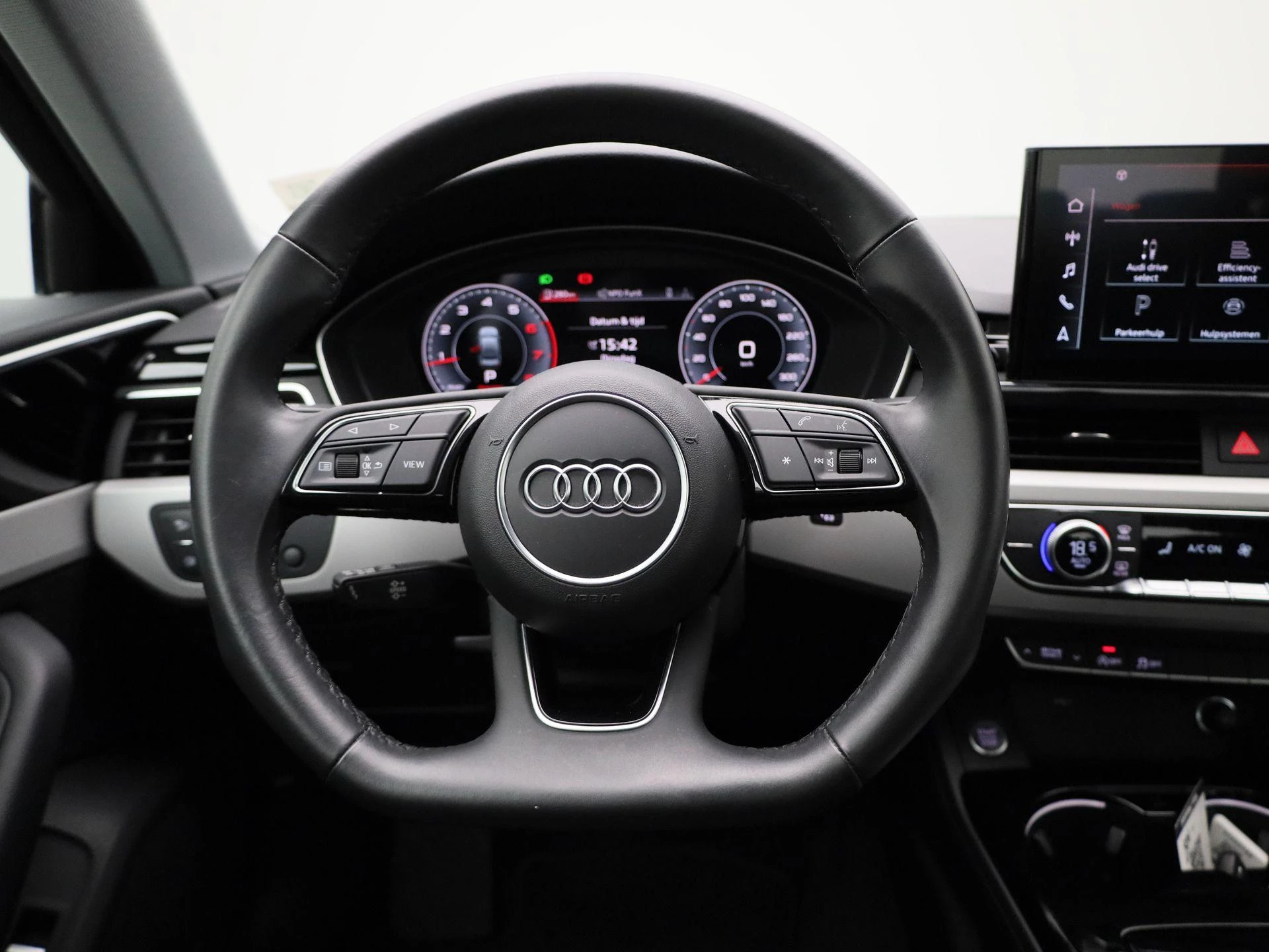 Audi-A4-image-6