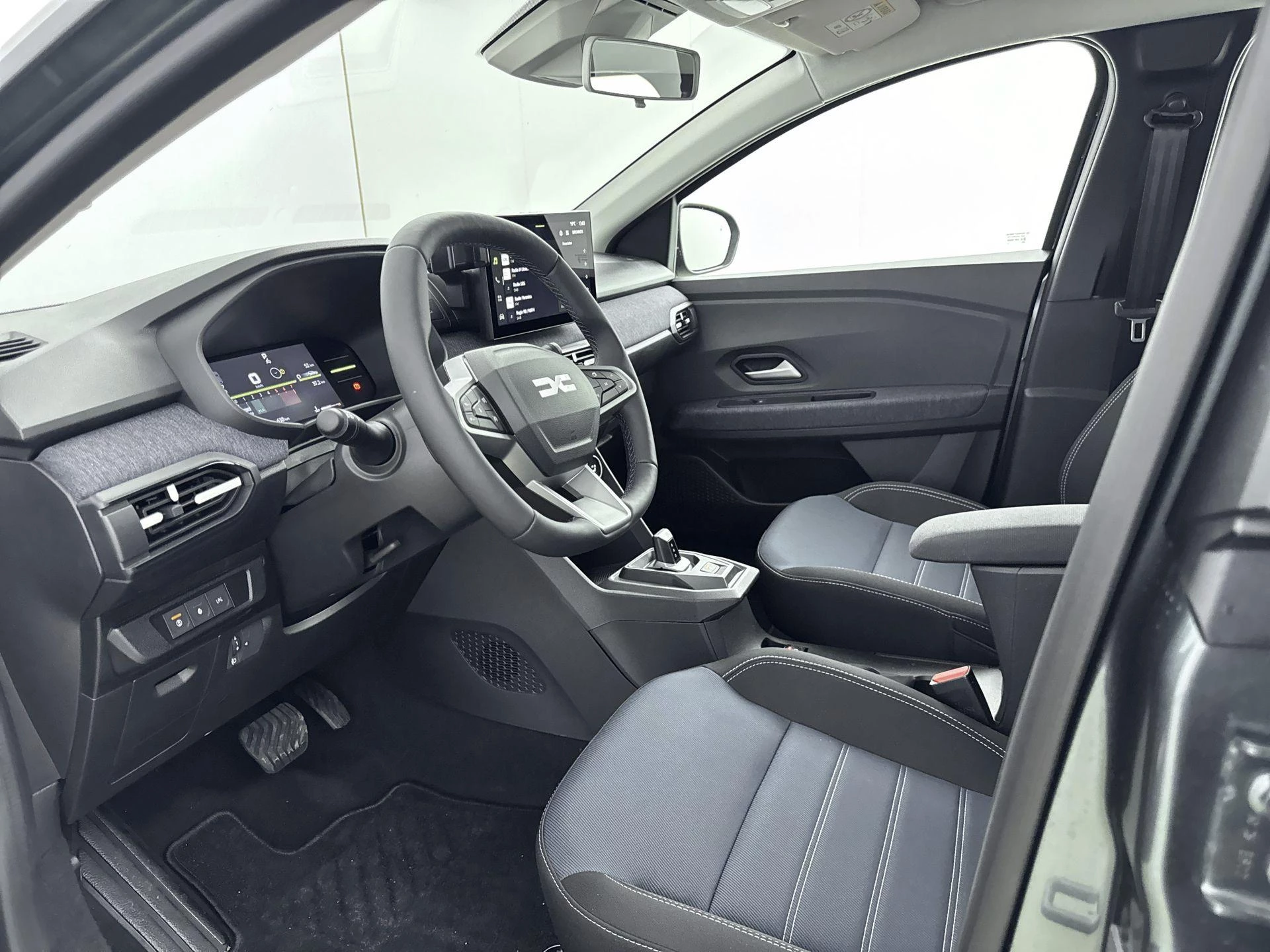 Dacia-Sandero-image-7