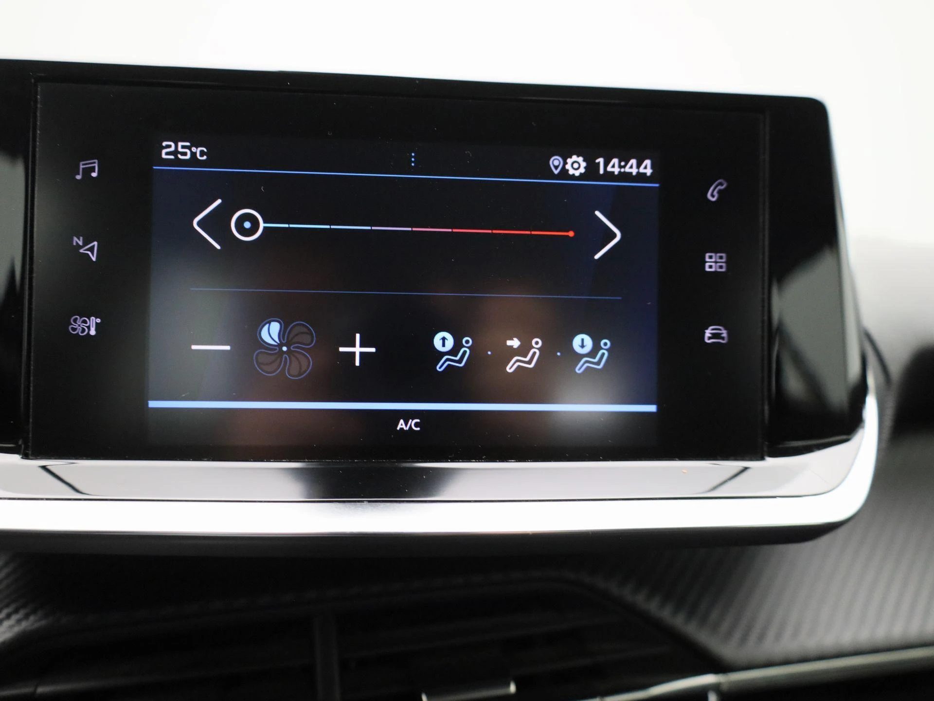 Peugeot-2008-image-25
