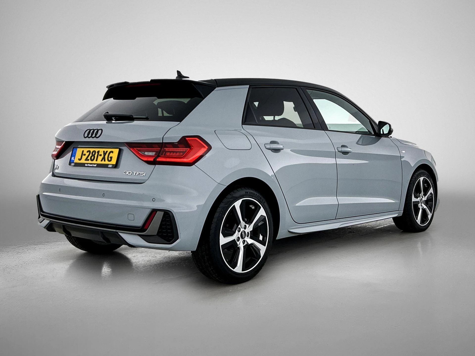 Audi-A1 Sportback-image-3