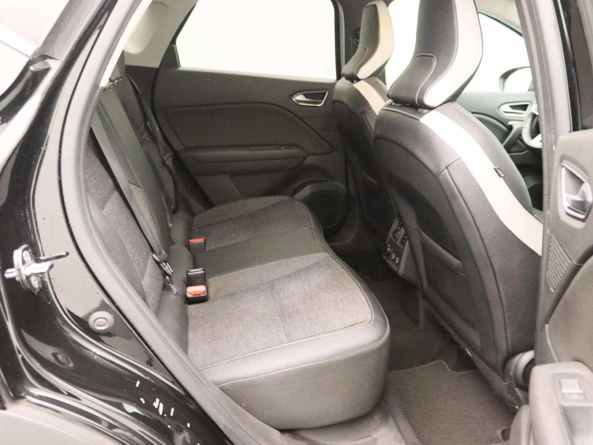 Renault-Captur-image-28