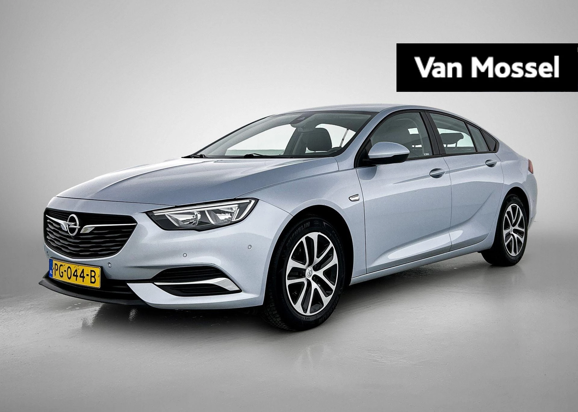 Opel-Insignia-image-0