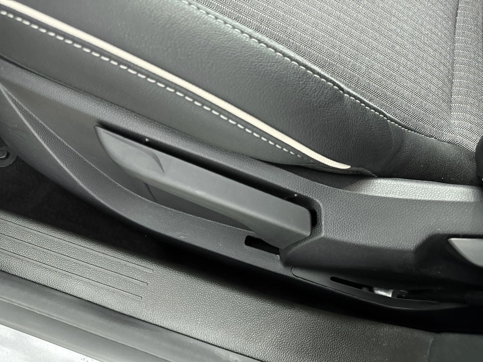 Renault-Clio-image-15